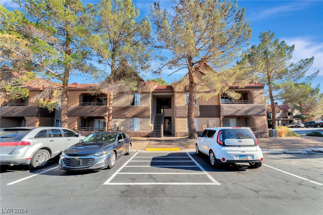 2200 South Fort Apache Road 2237