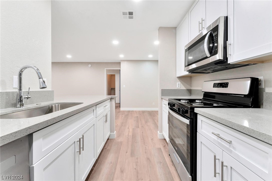 2200 South Fort Apache Road 2237