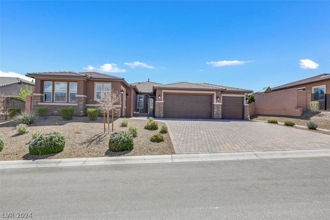 9729 Guiding Light Avenue