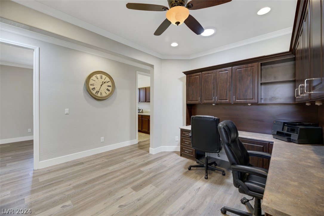 9729 Guiding Light Avenue