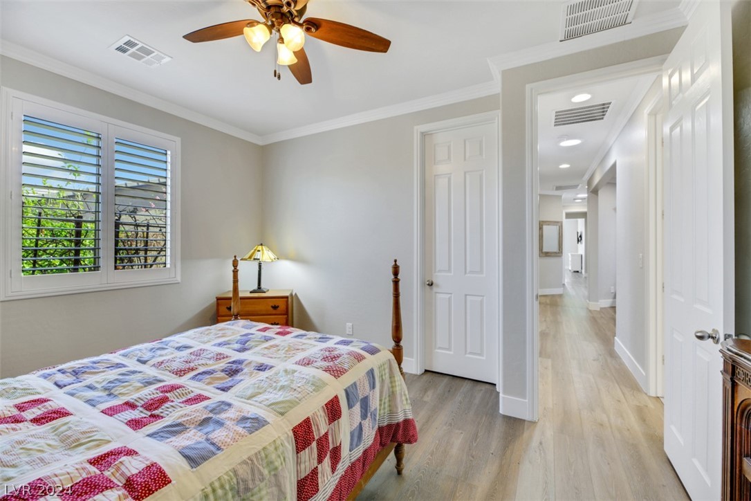 9729 Guiding Light Avenue