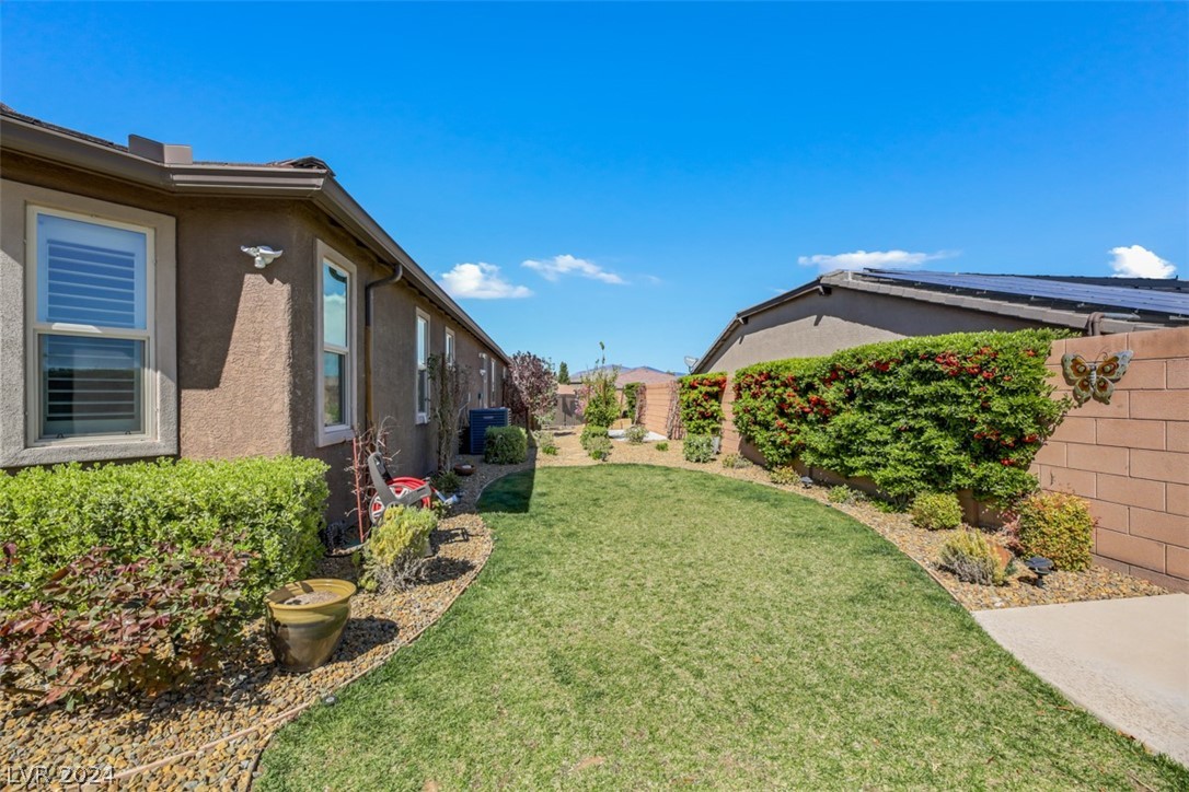 9729 Guiding Light Avenue