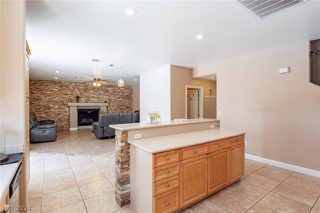 6513 West Tropical Parkway