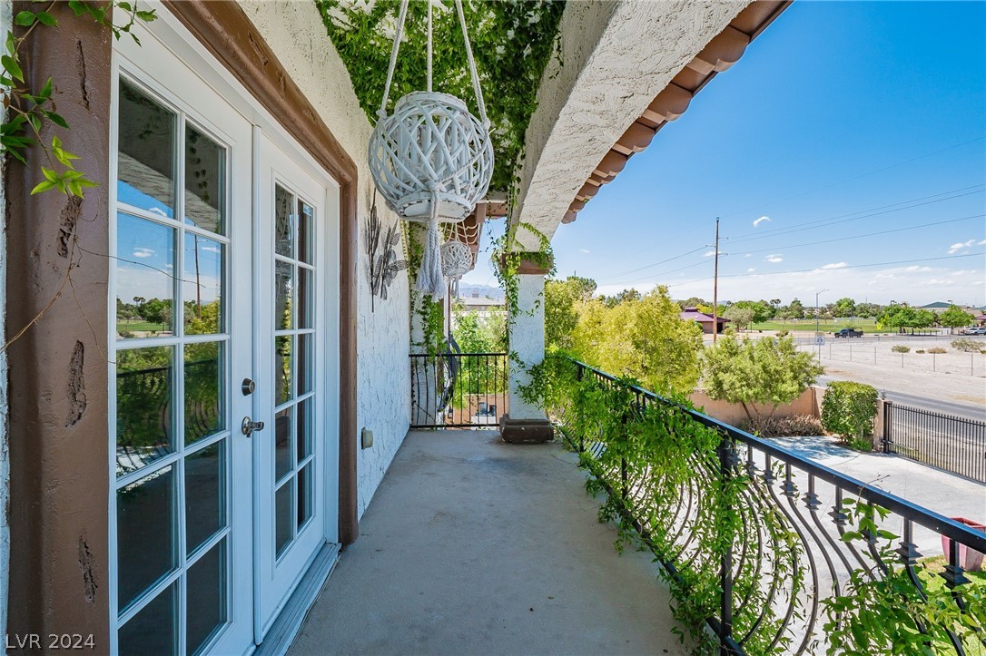 6513 West Tropical Parkway