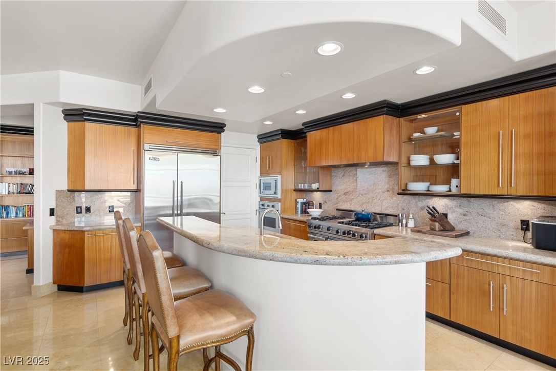 9103 Alta Drive 807