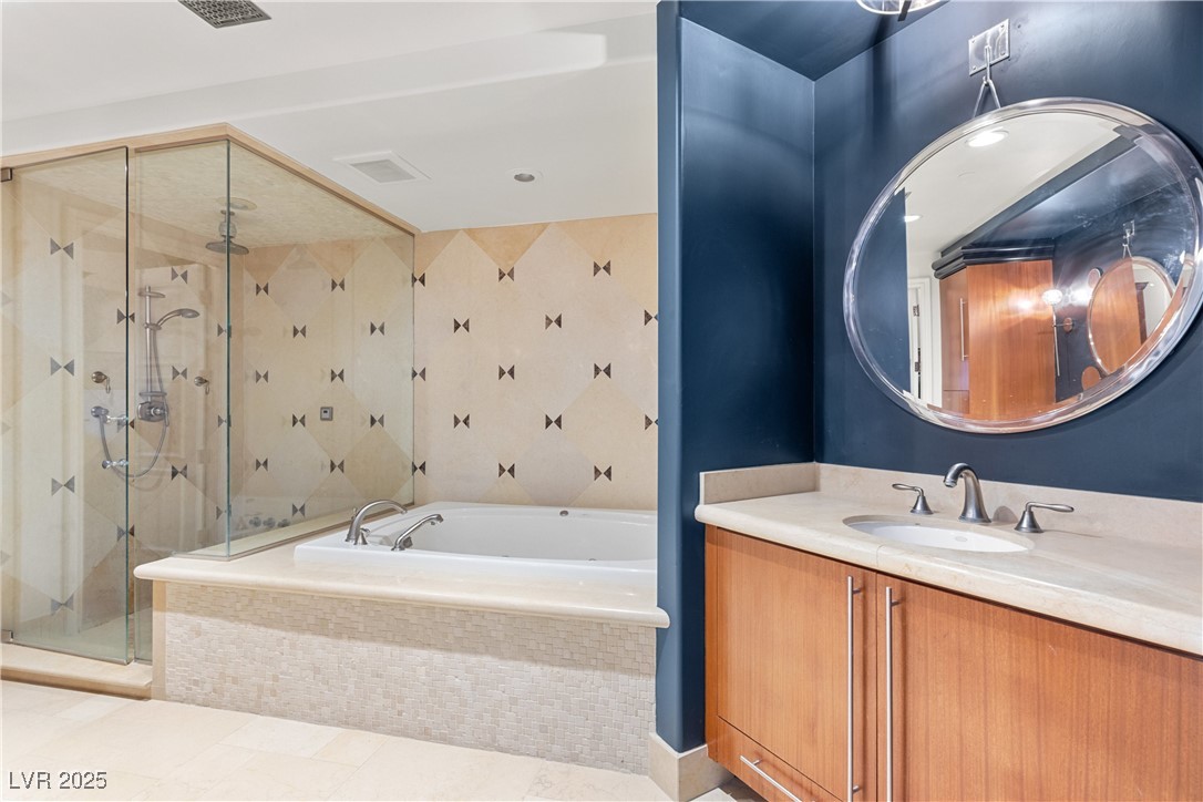 9103 Alta Drive 807