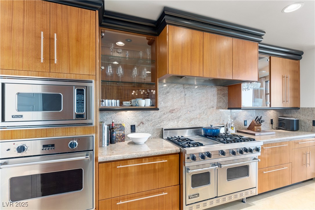 9103 Alta Drive 807
