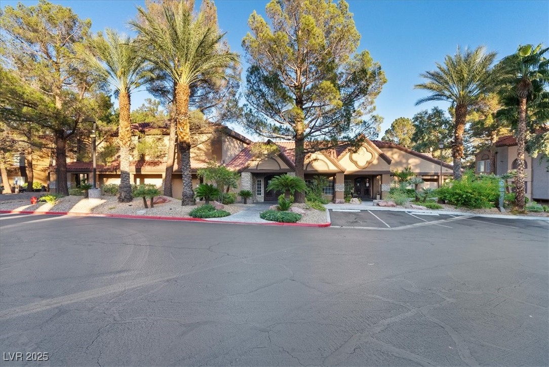 2200 South Fort Apache Road 2237