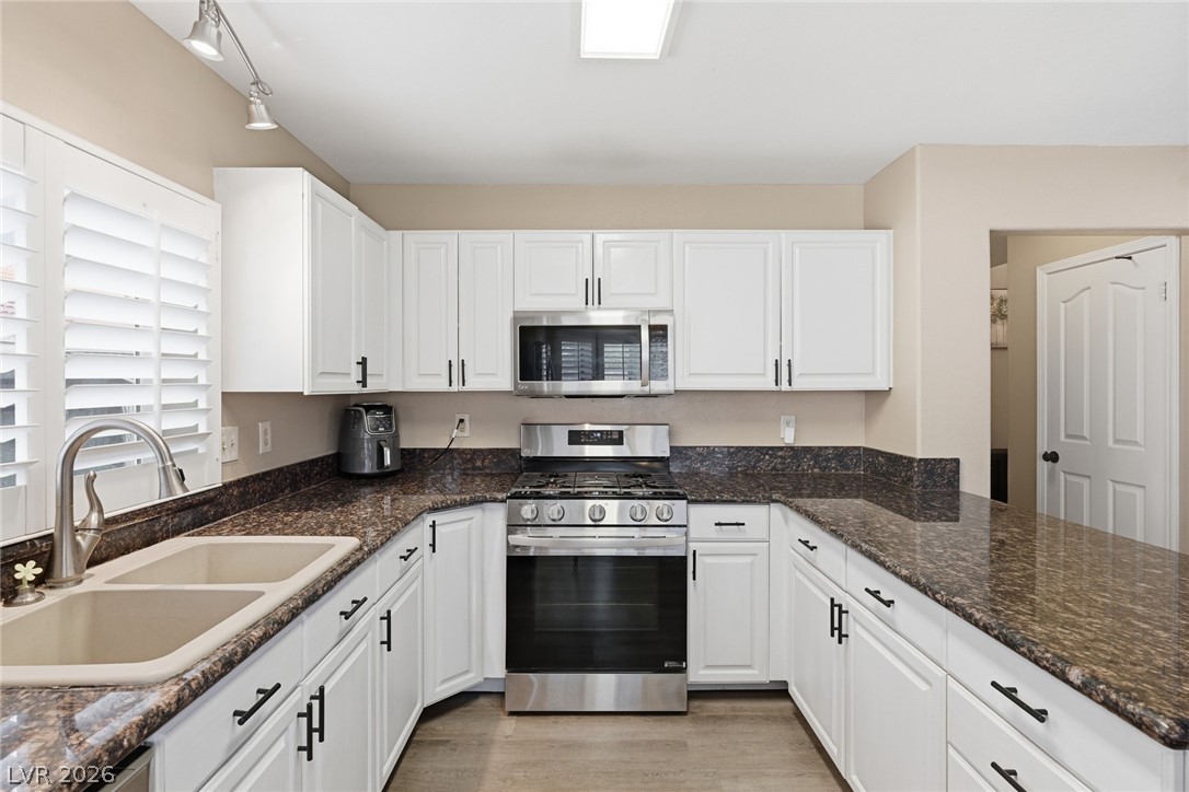 7632 Oyster Cove Drive