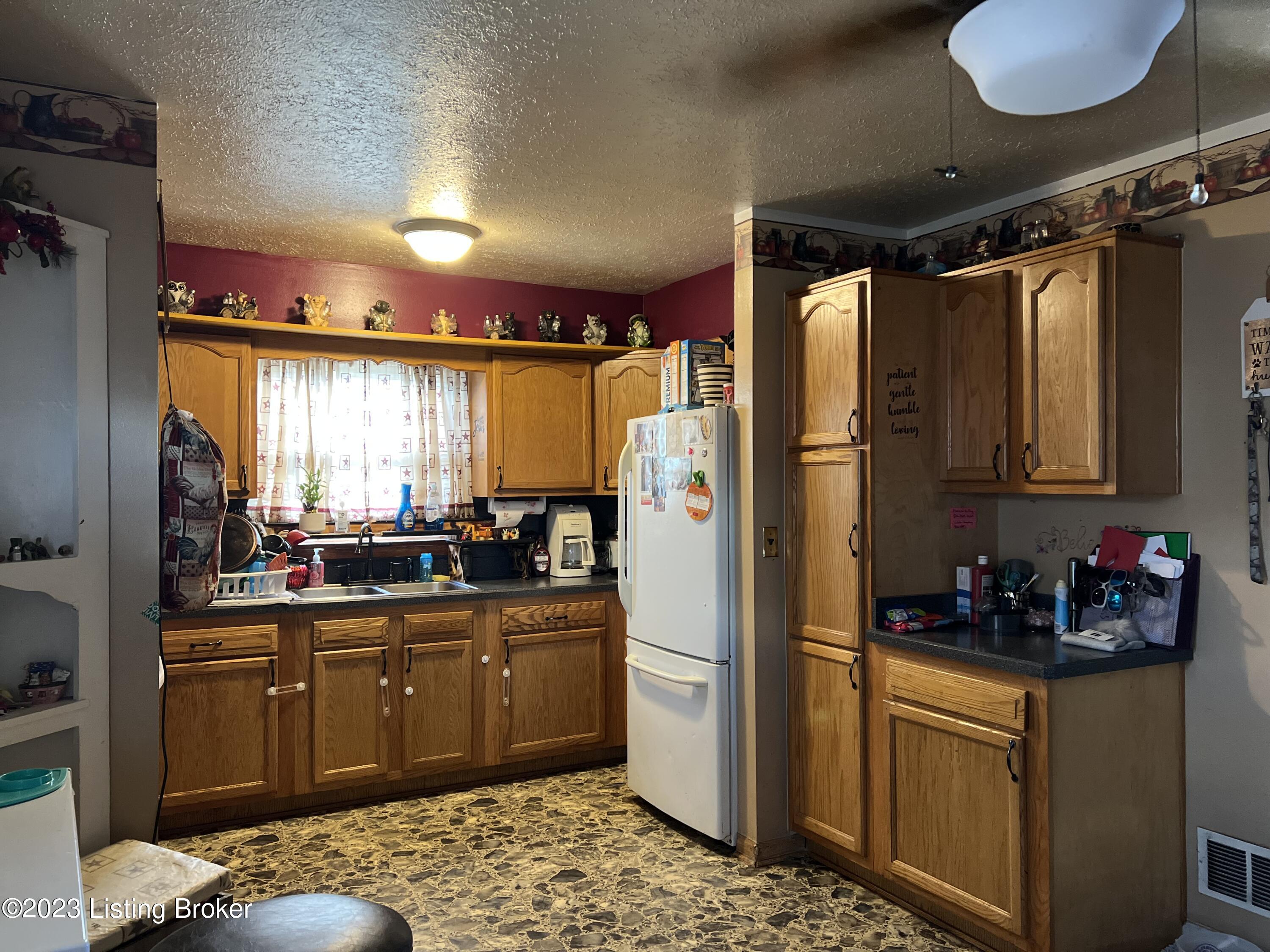 10219 Beau Brummell Dr