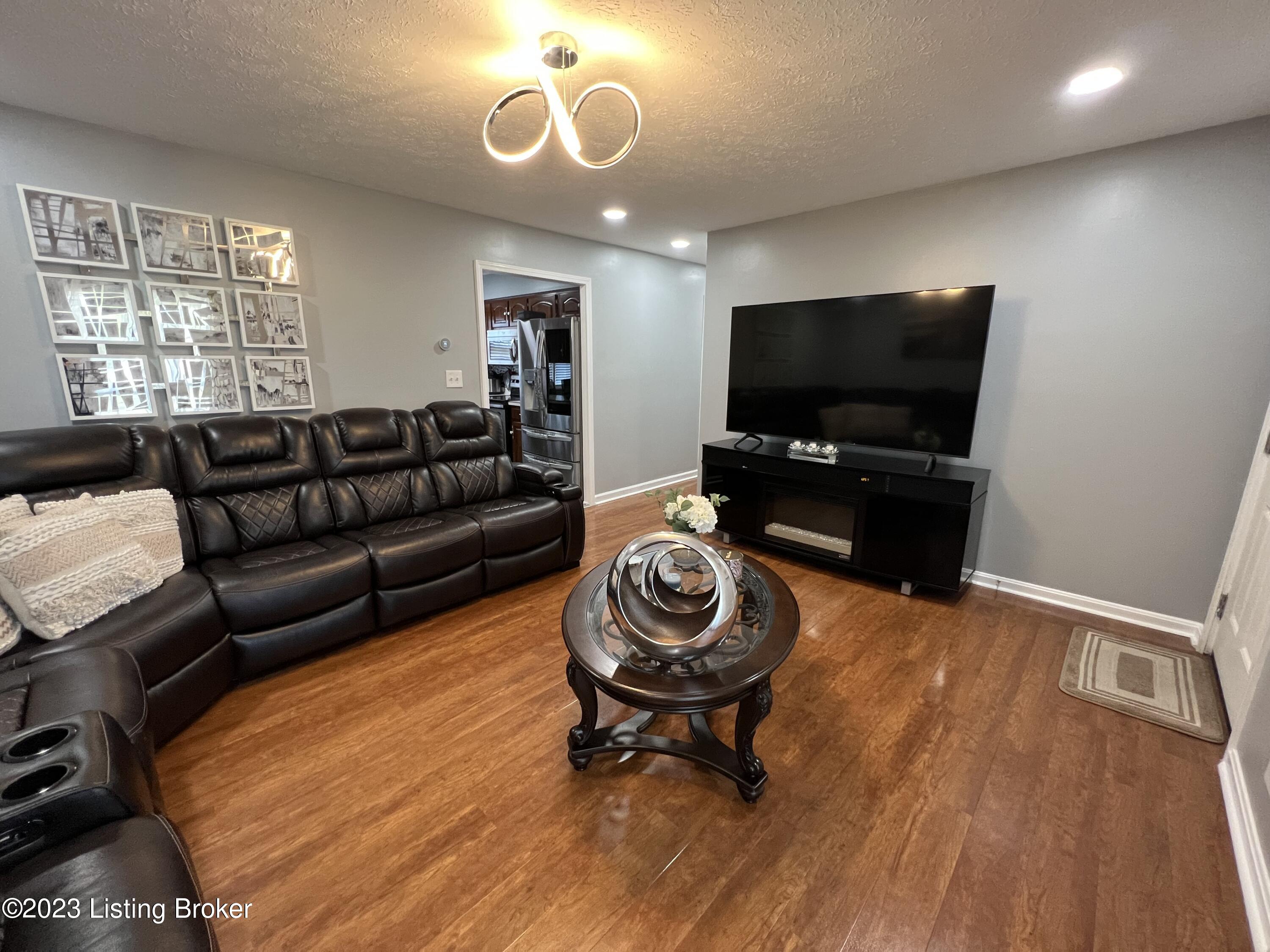 8100 Smithton Rd