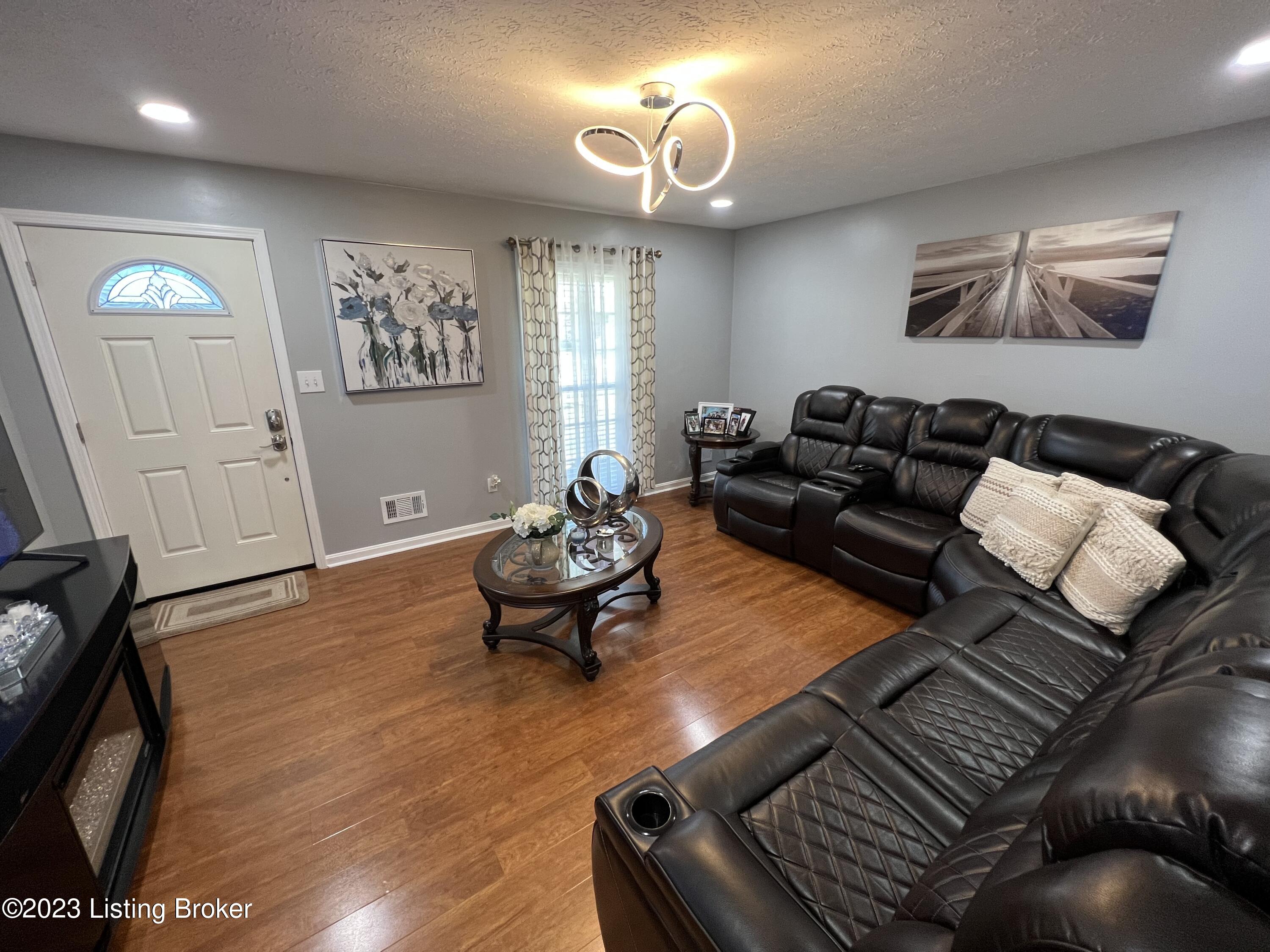 8100 Smithton Rd