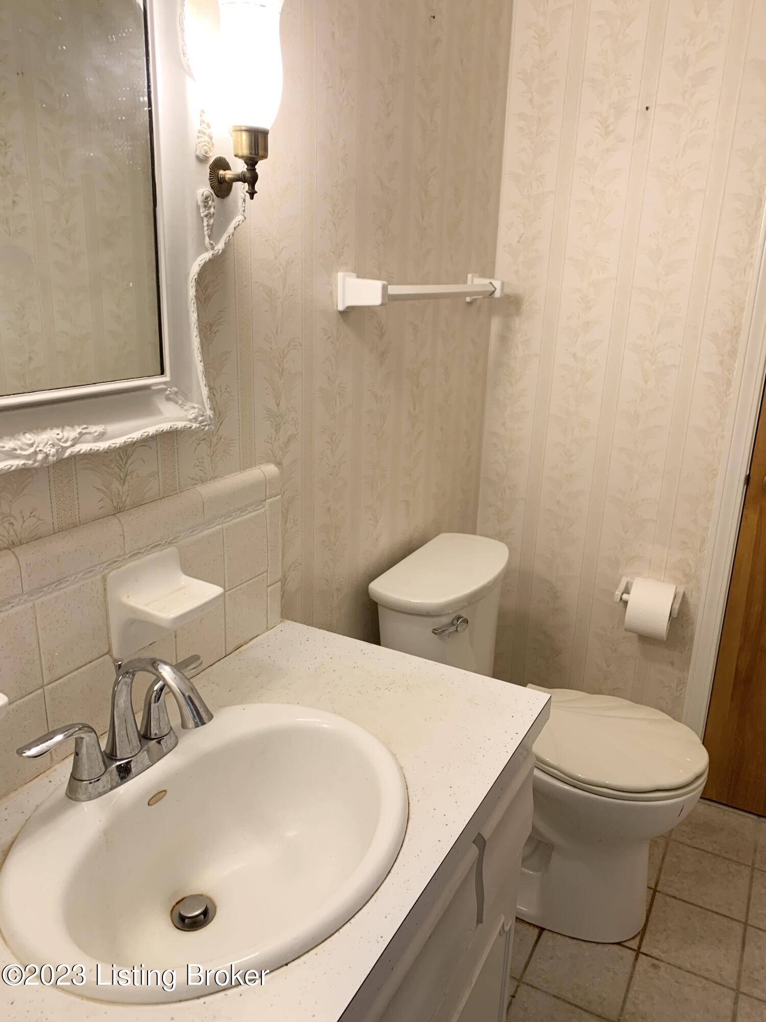 4403 Hobart Ct