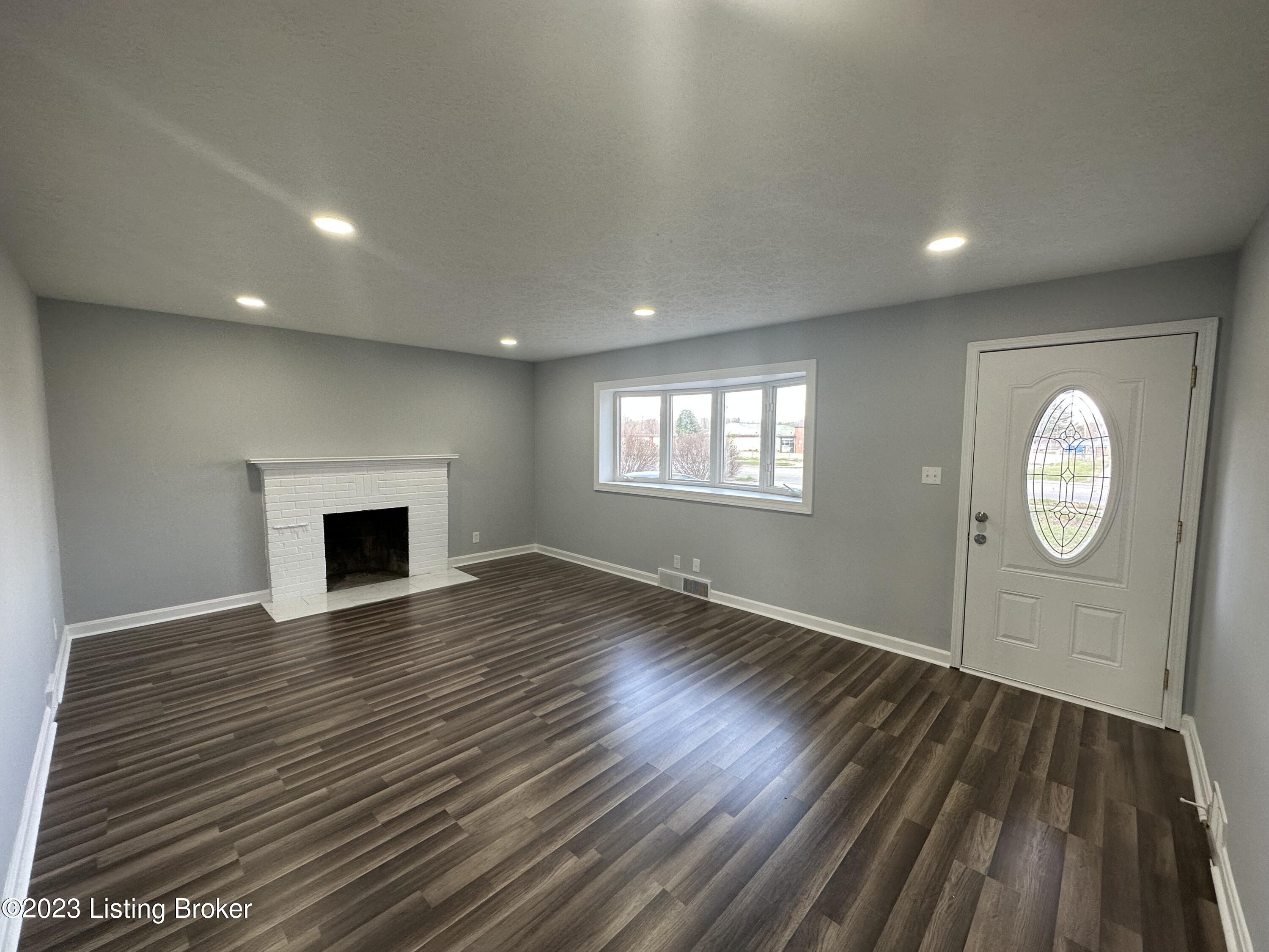 10012 Stonestreet Rd