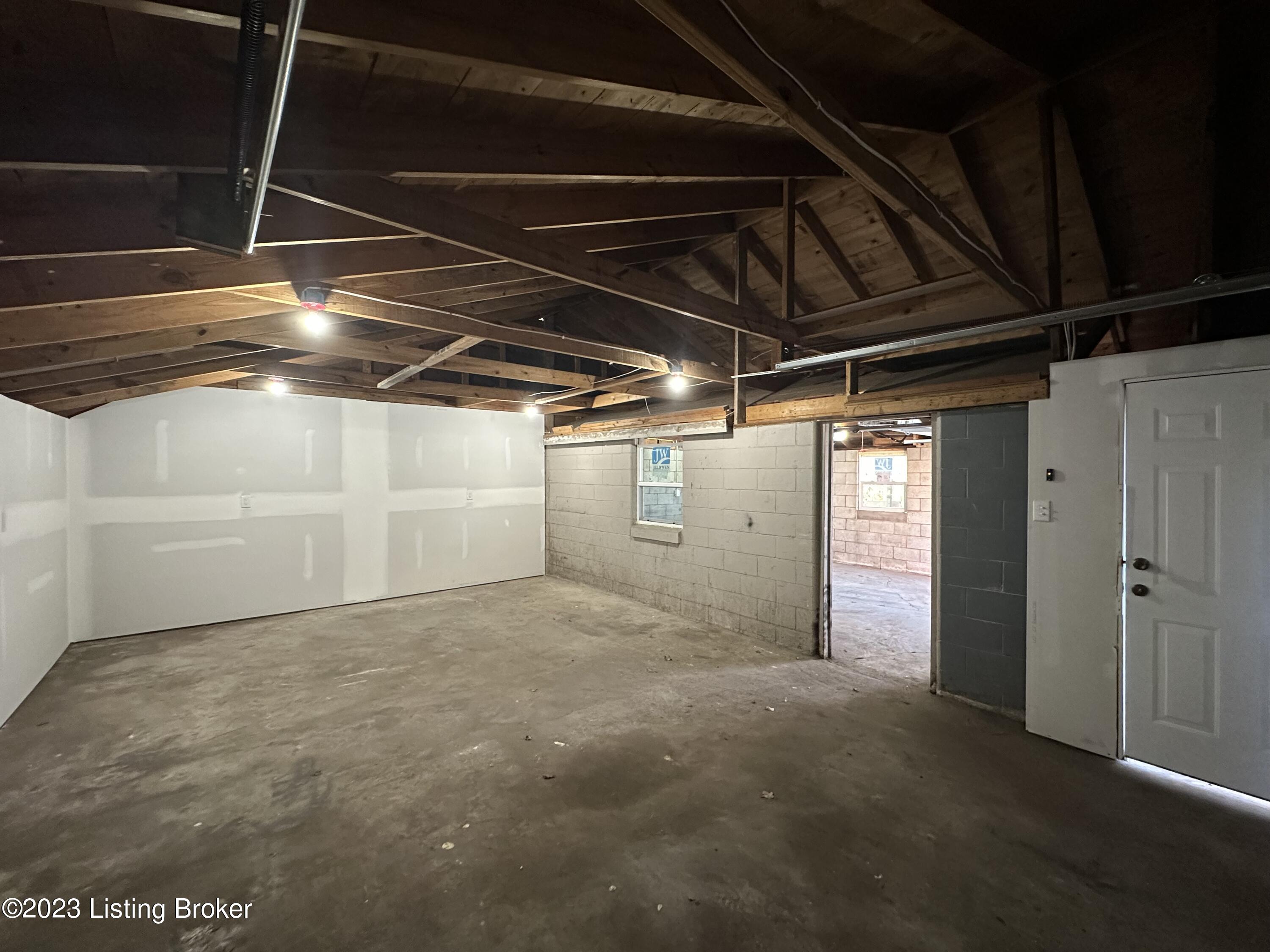 10012 Stonestreet Rd