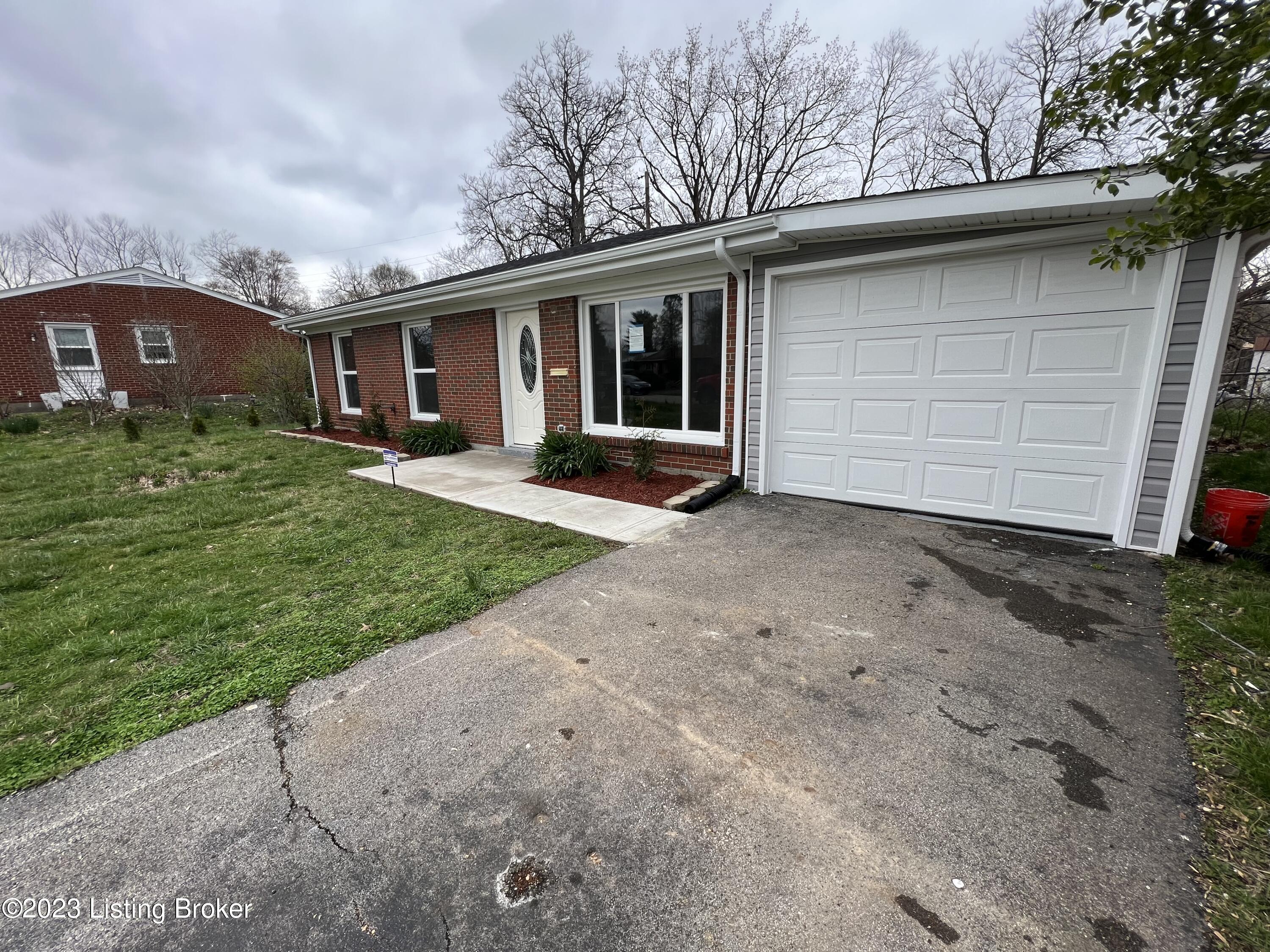 2235 Paris Dr