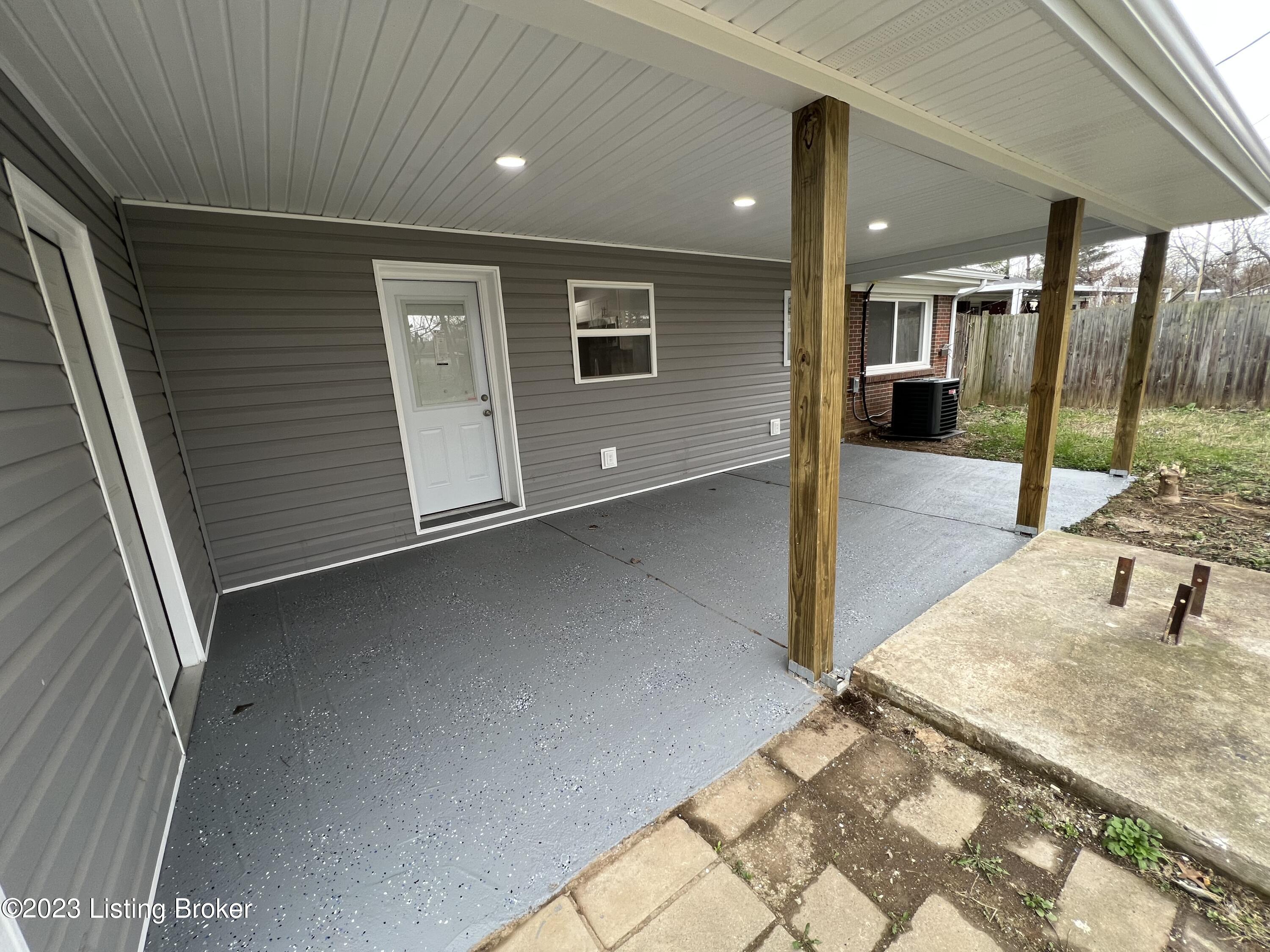 2235 Paris Dr