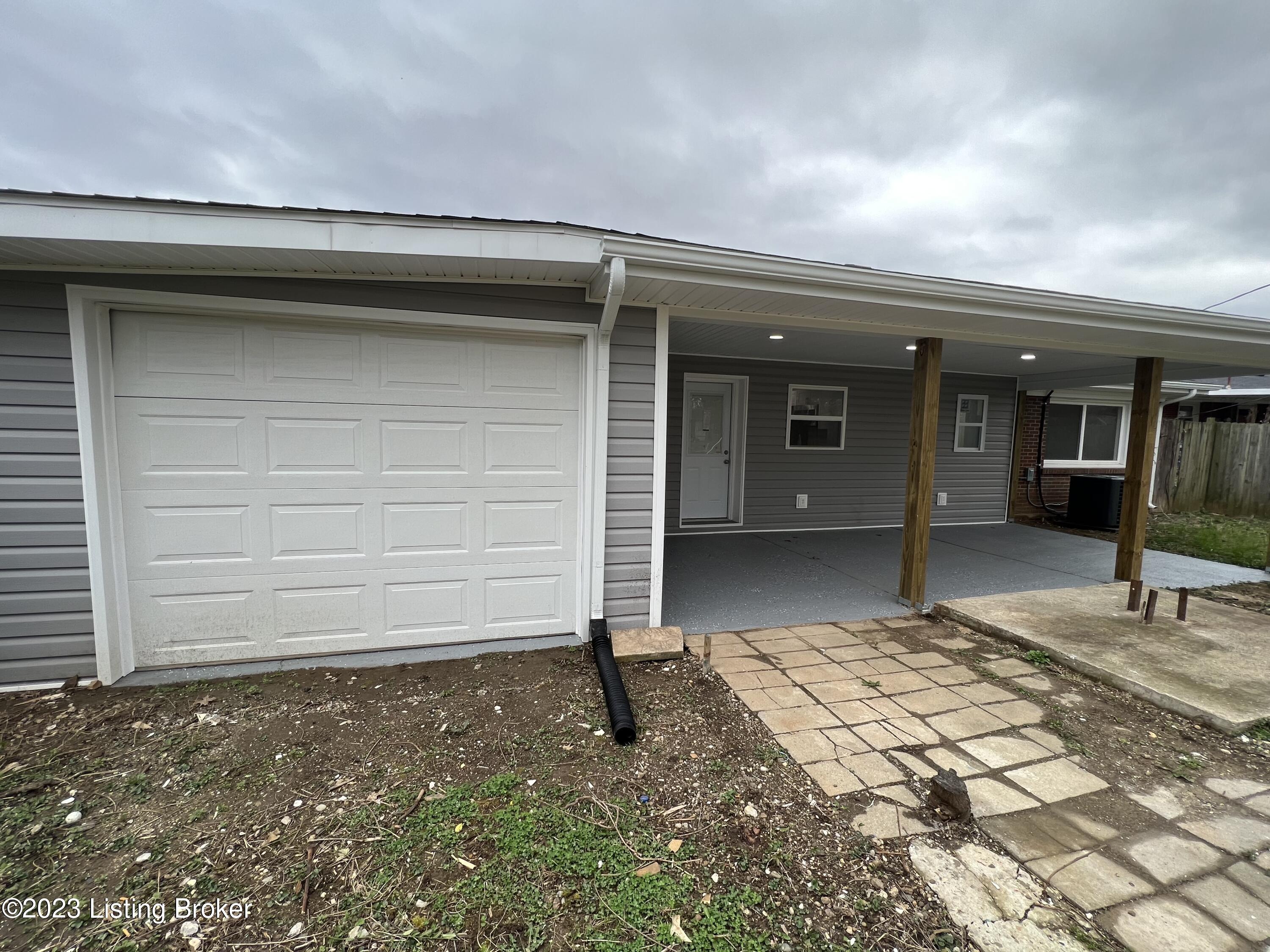 2235 Paris Dr