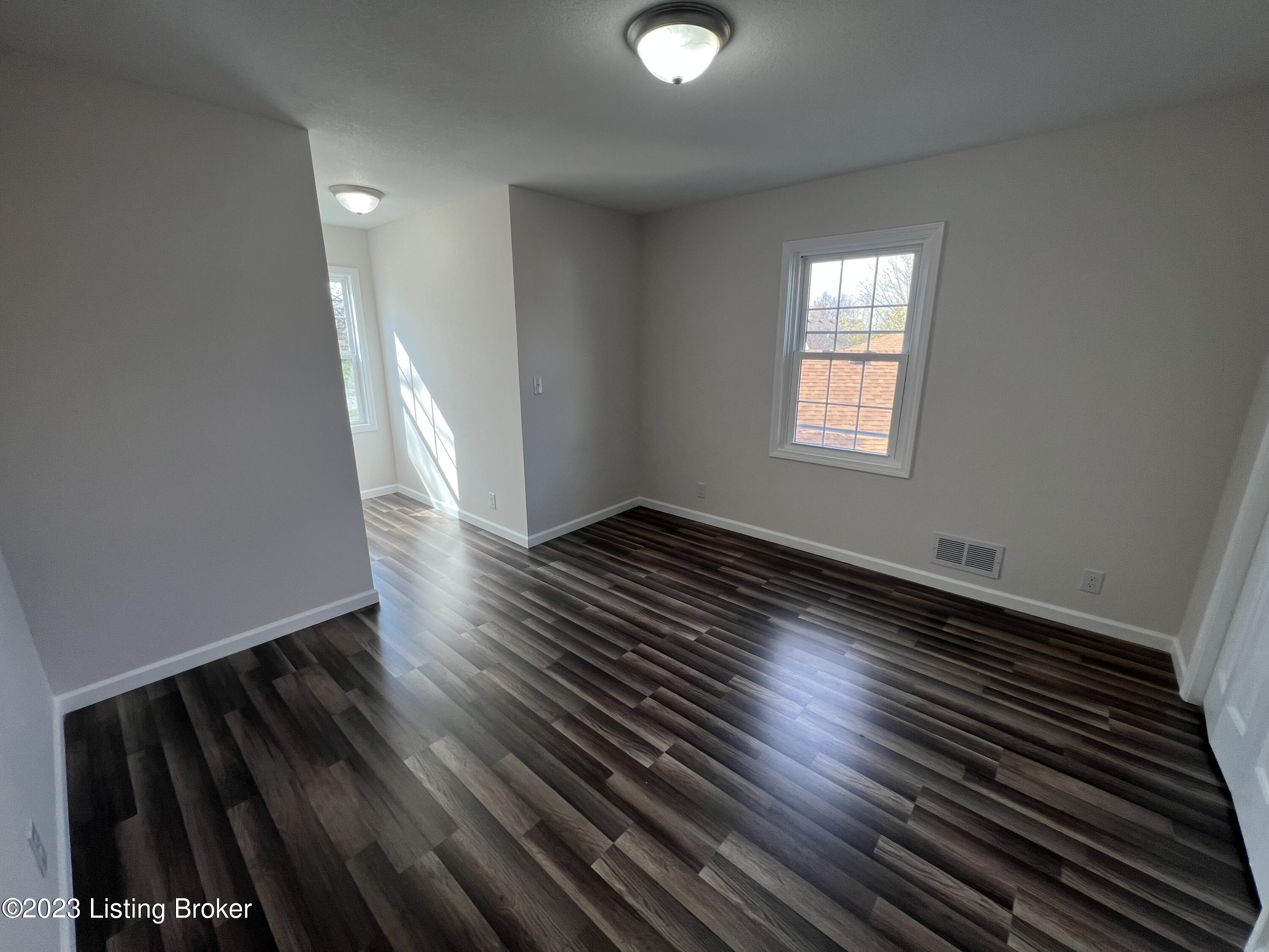10307 Cooperwood Ct
