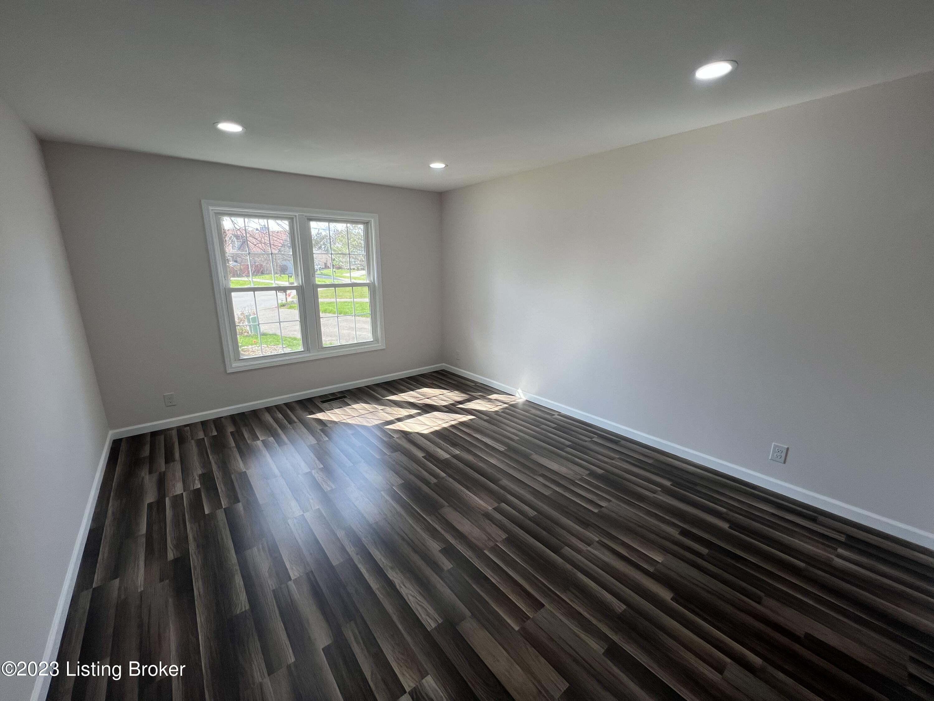 10307 Cooperwood Ct