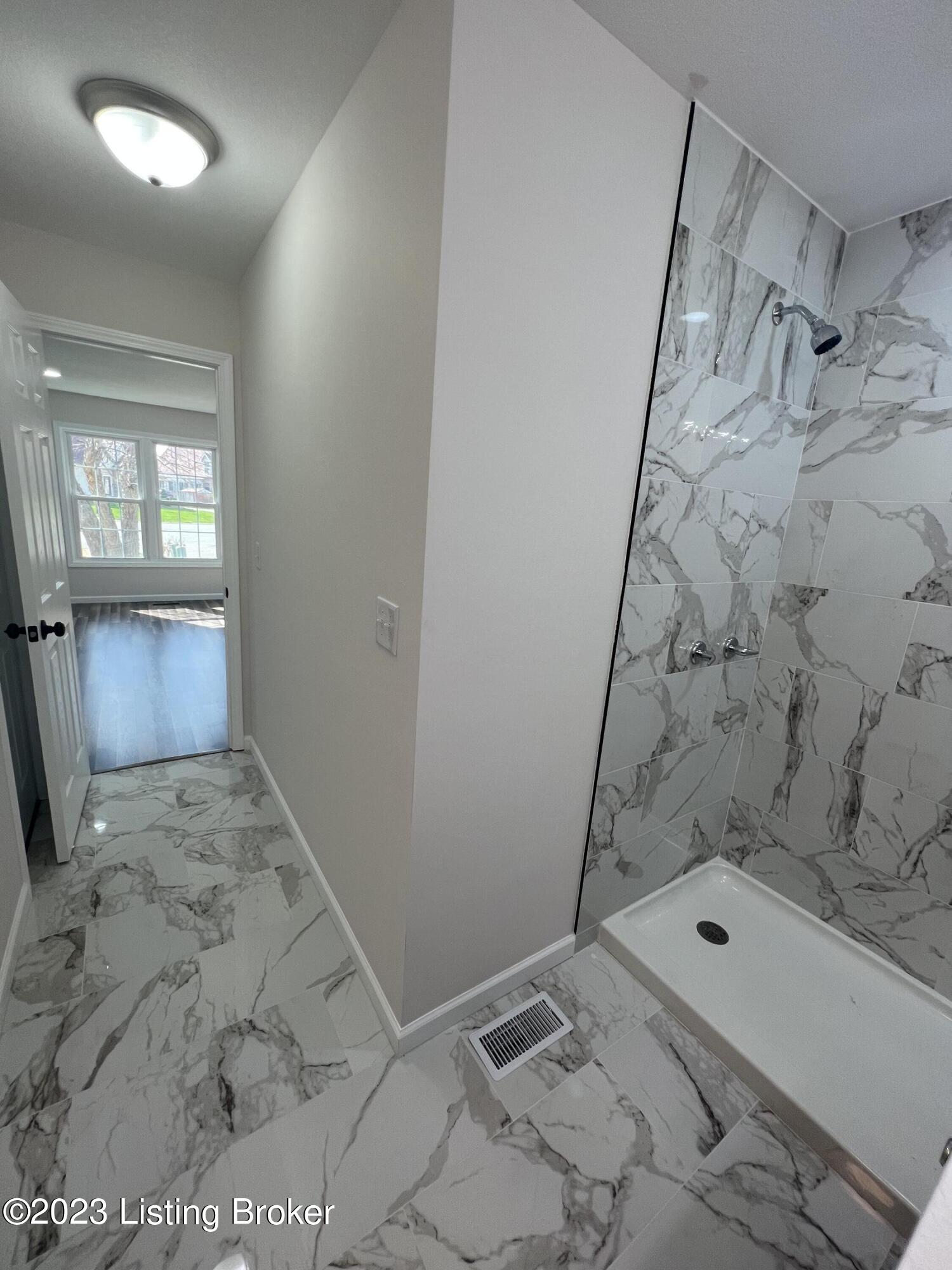 10307 Cooperwood Ct