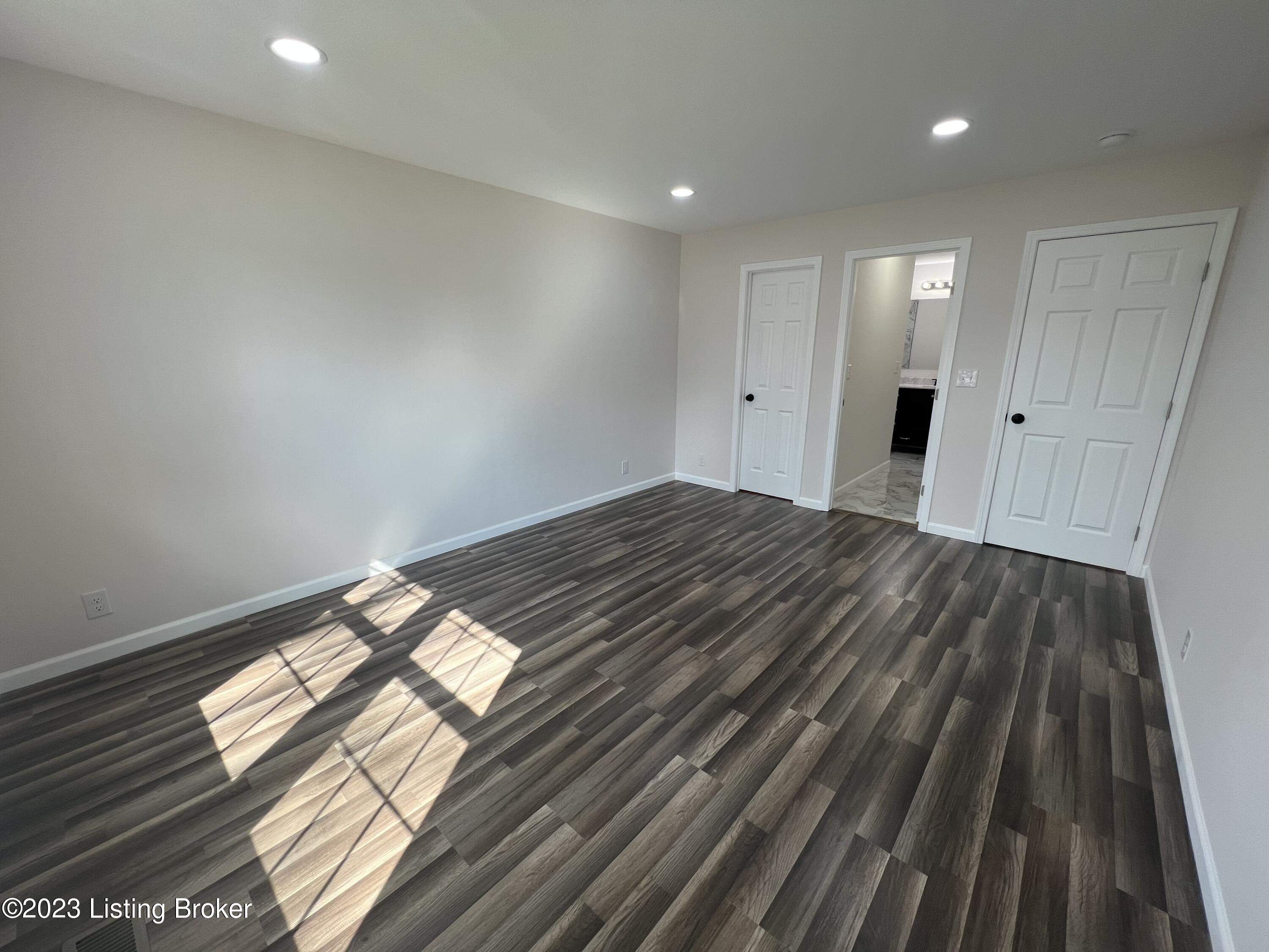 10307 Cooperwood Ct