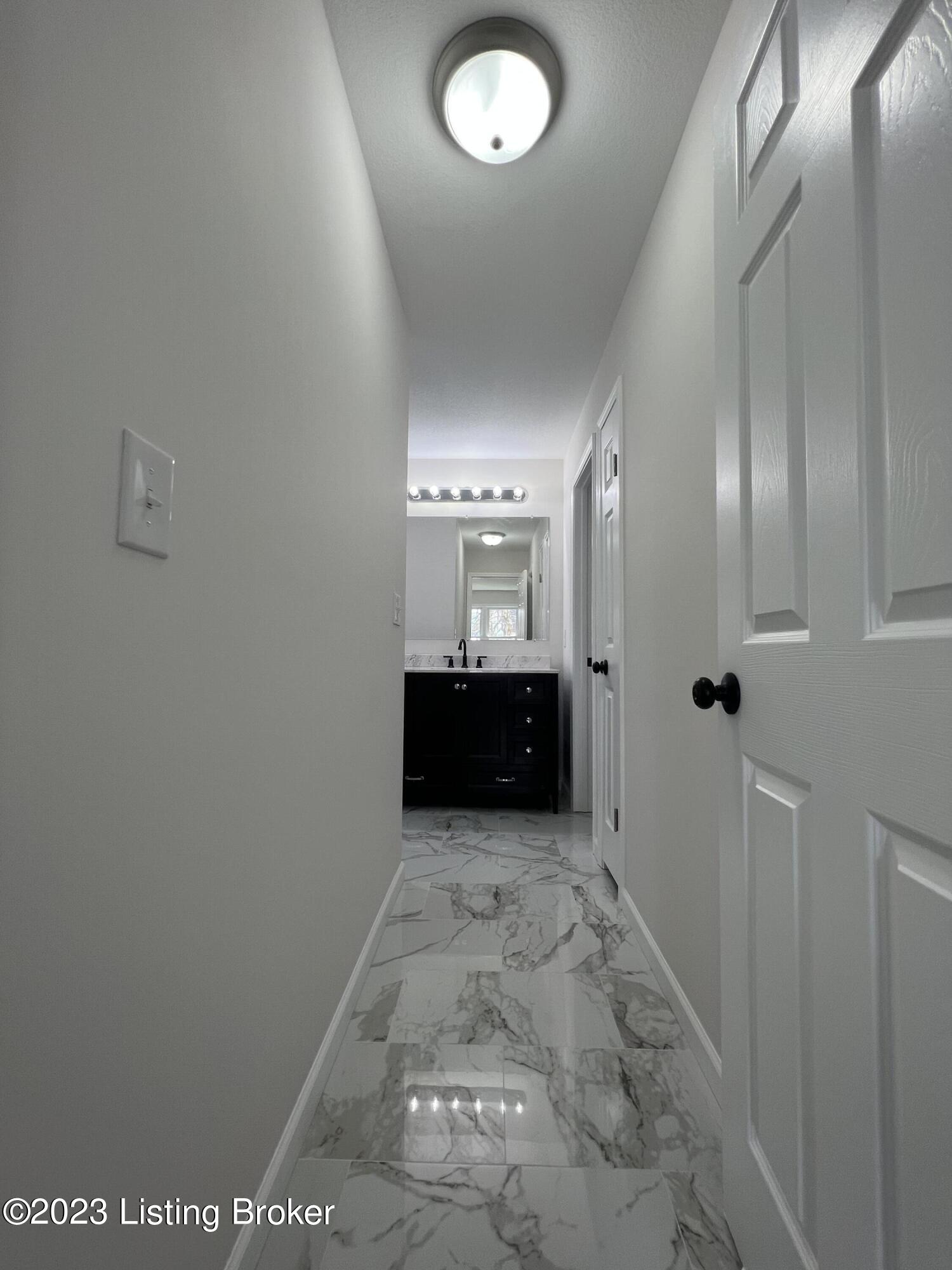 10307 Cooperwood Ct