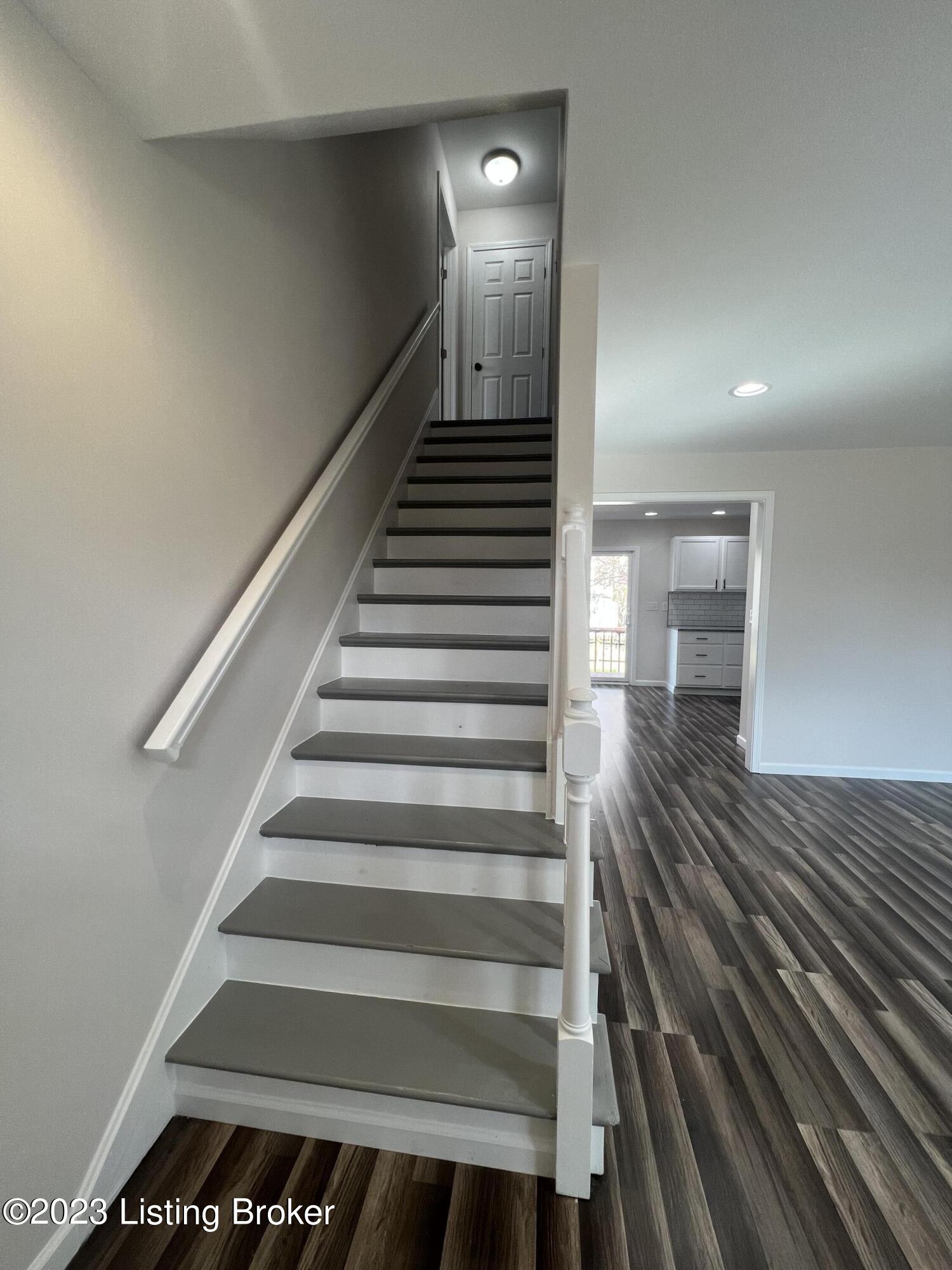10307 Cooperwood Ct