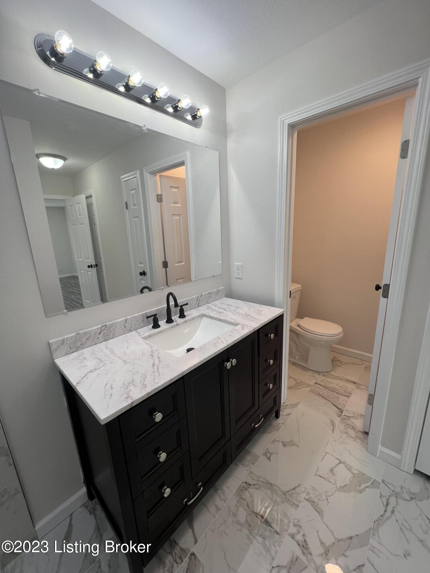 10307 Cooperwood Ct