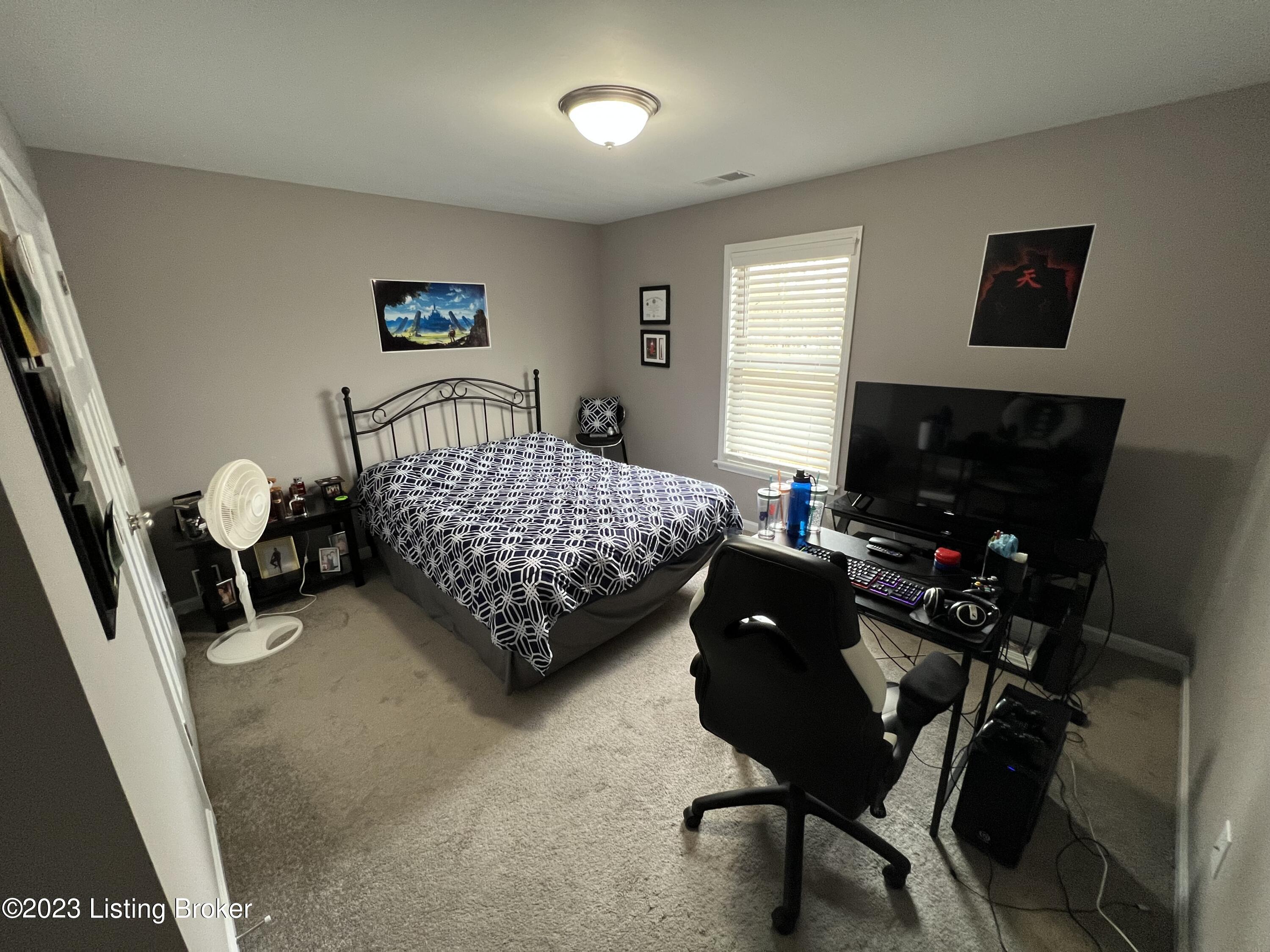 1415 Parkridge Pkwy