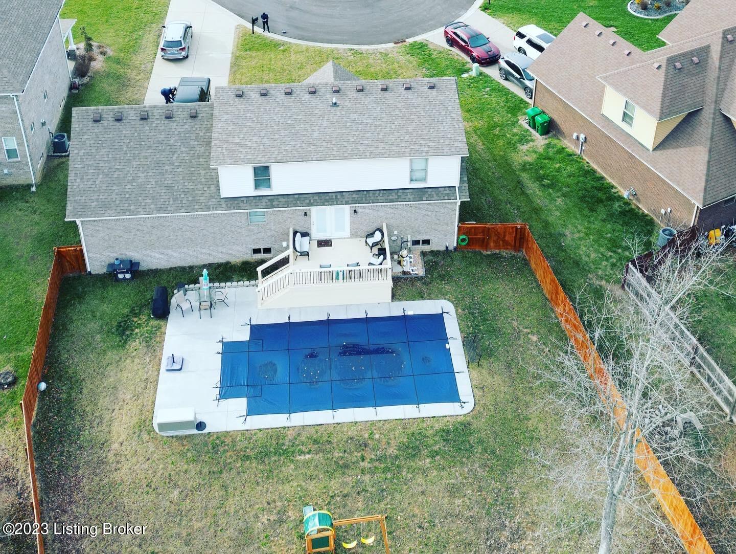 1415 Parkridge Pkwy
