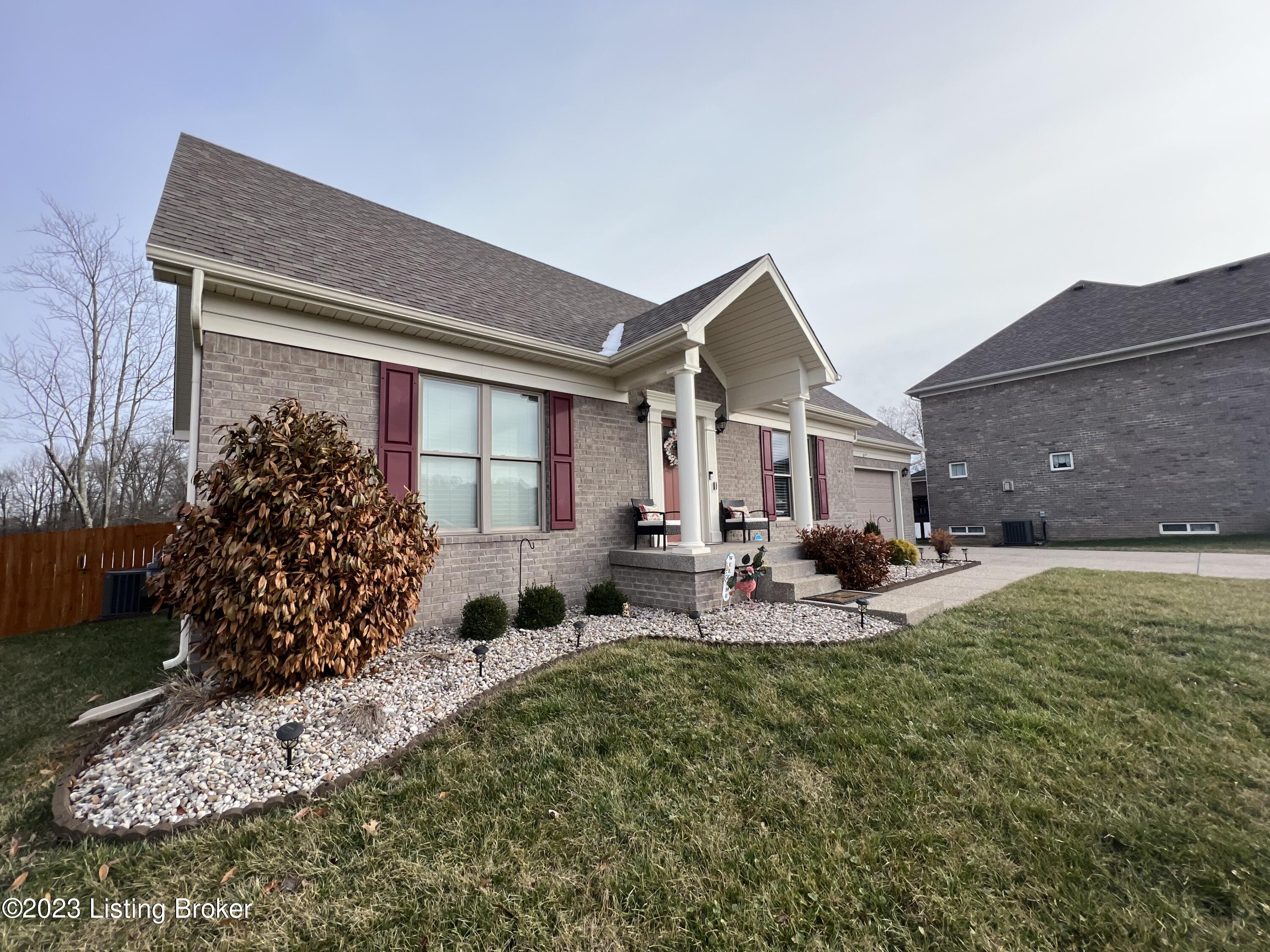 1415 Parkridge Pkwy