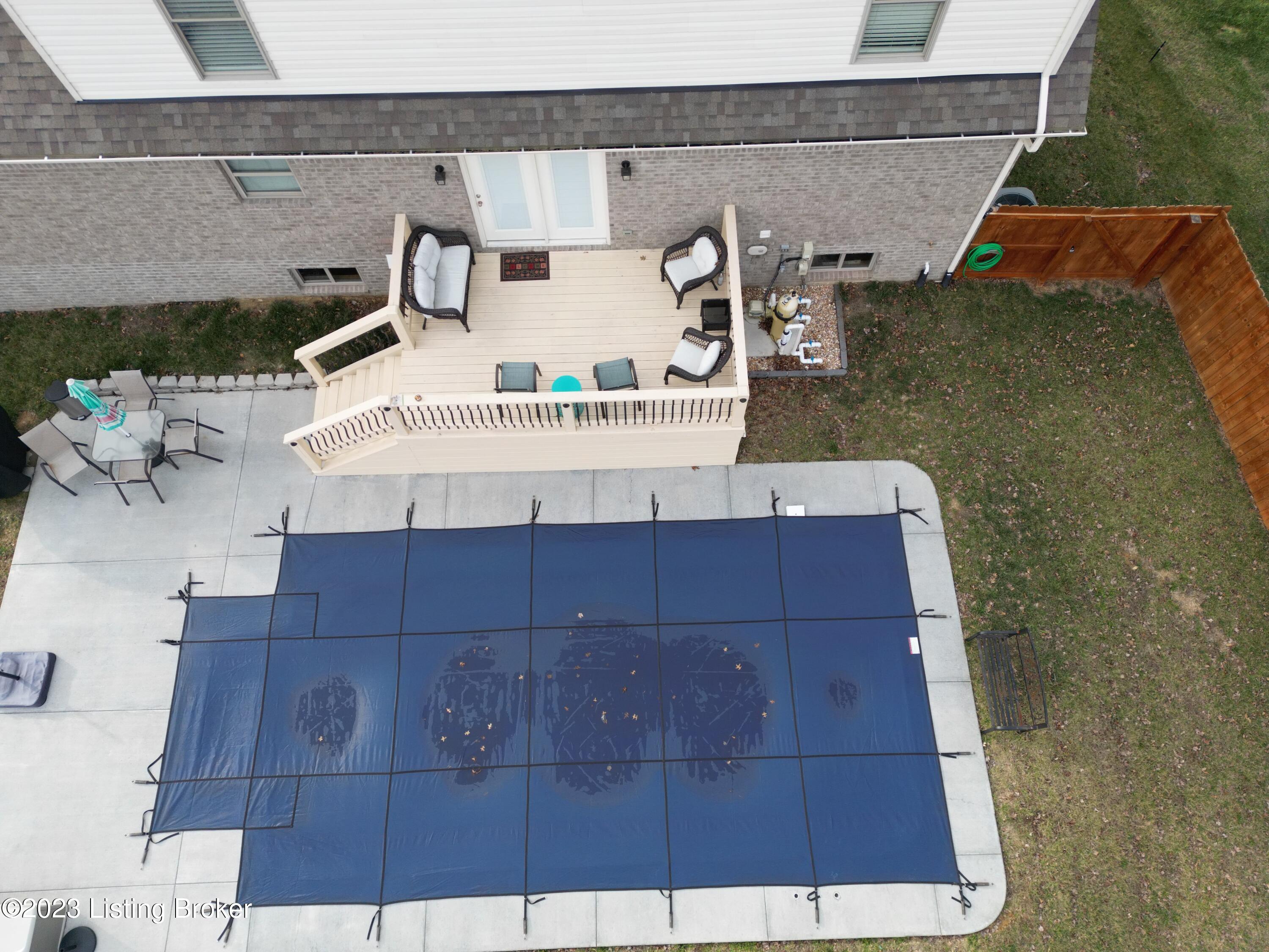 1415 Parkridge Pkwy