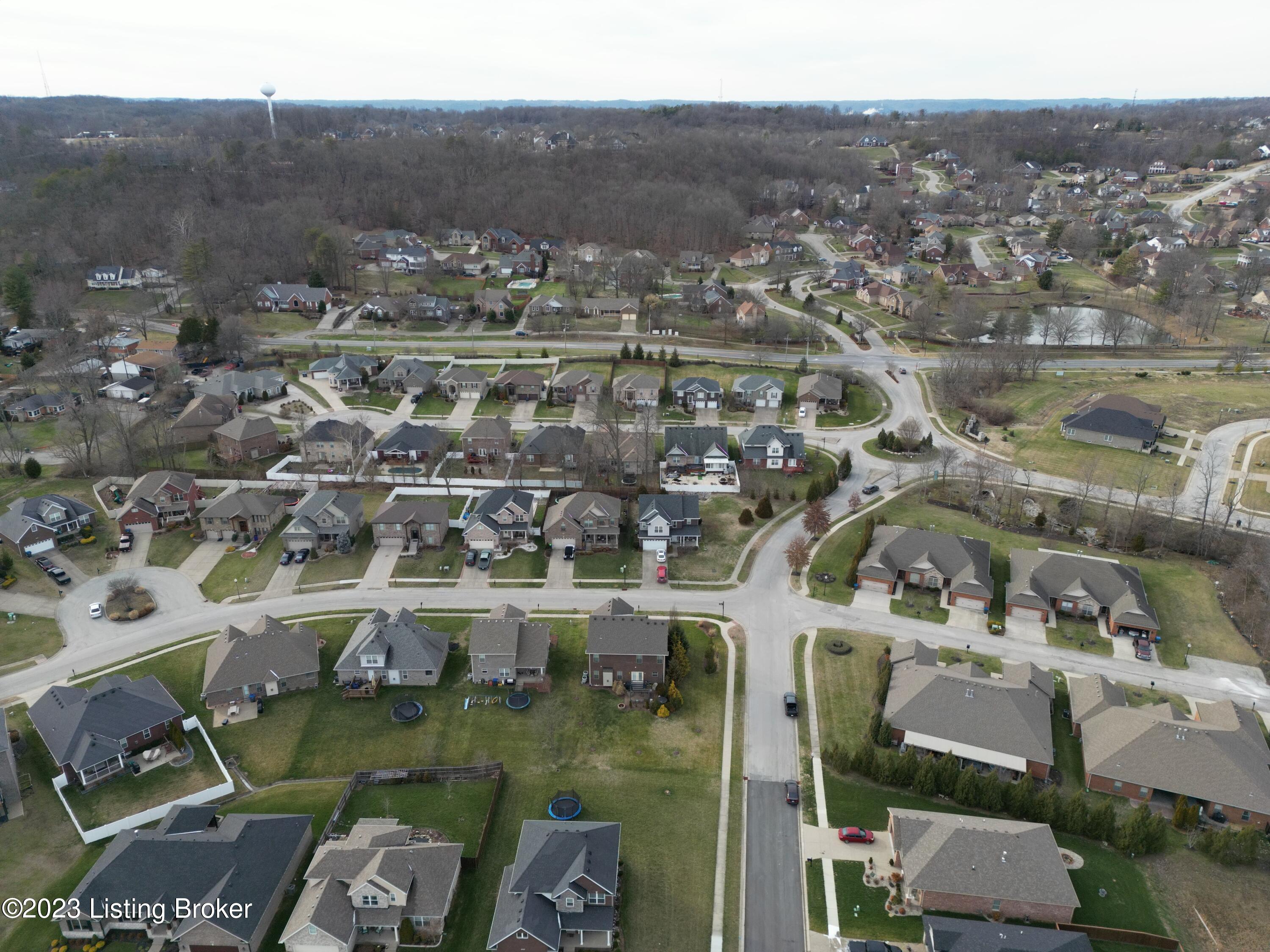 1415 Parkridge Pkwy