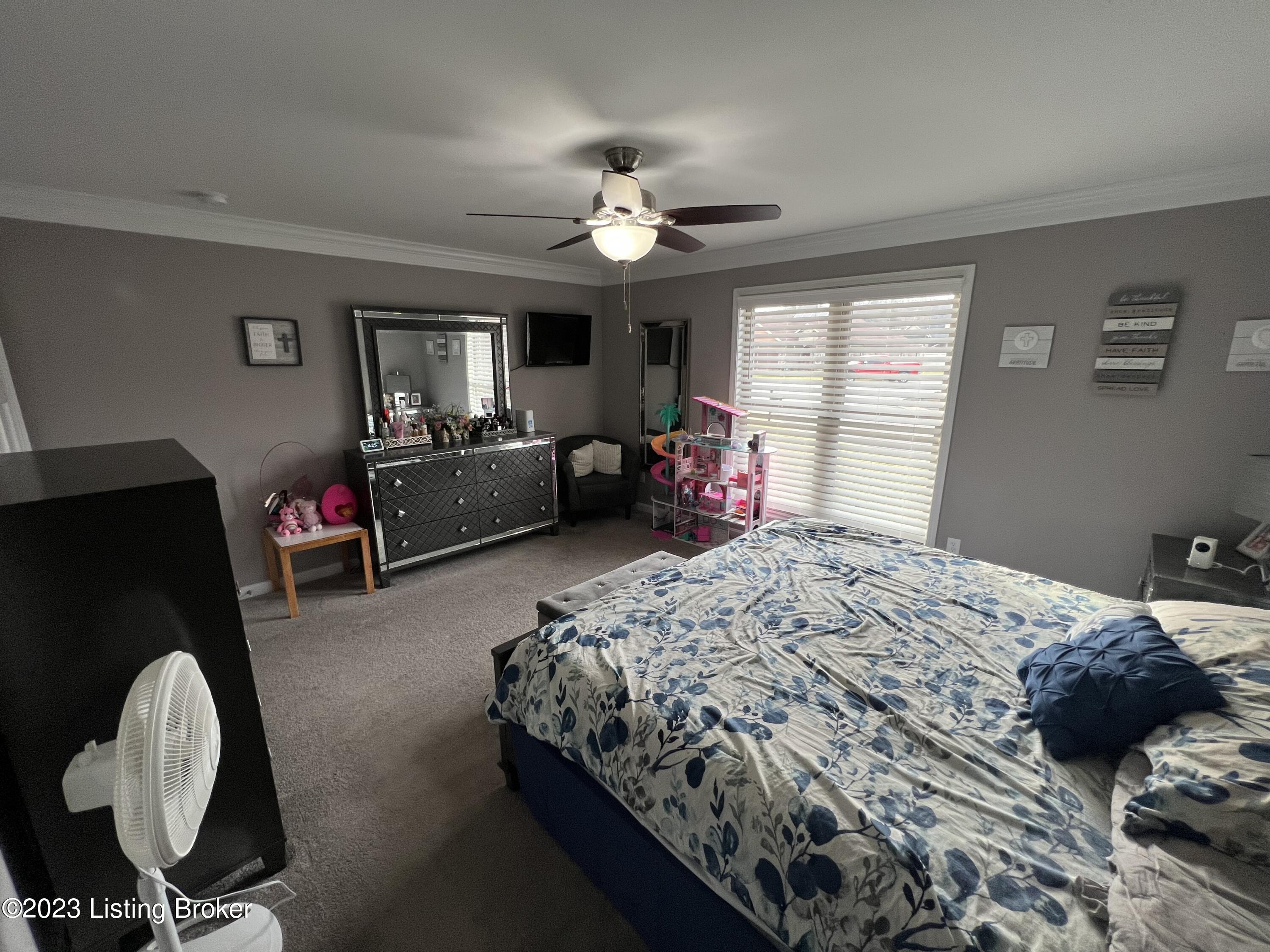 1415 Parkridge Pkwy
