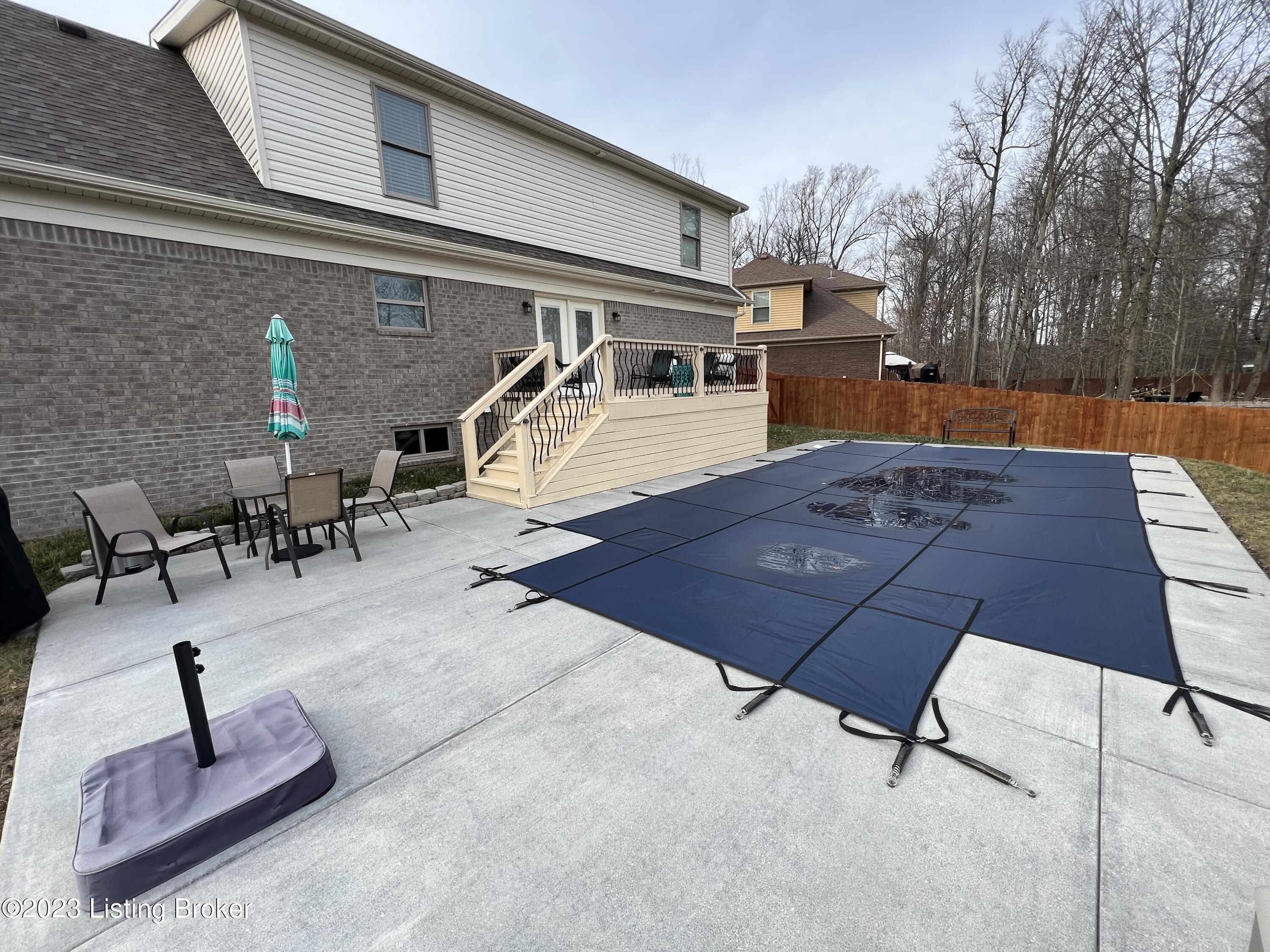 1415 Parkridge Pkwy