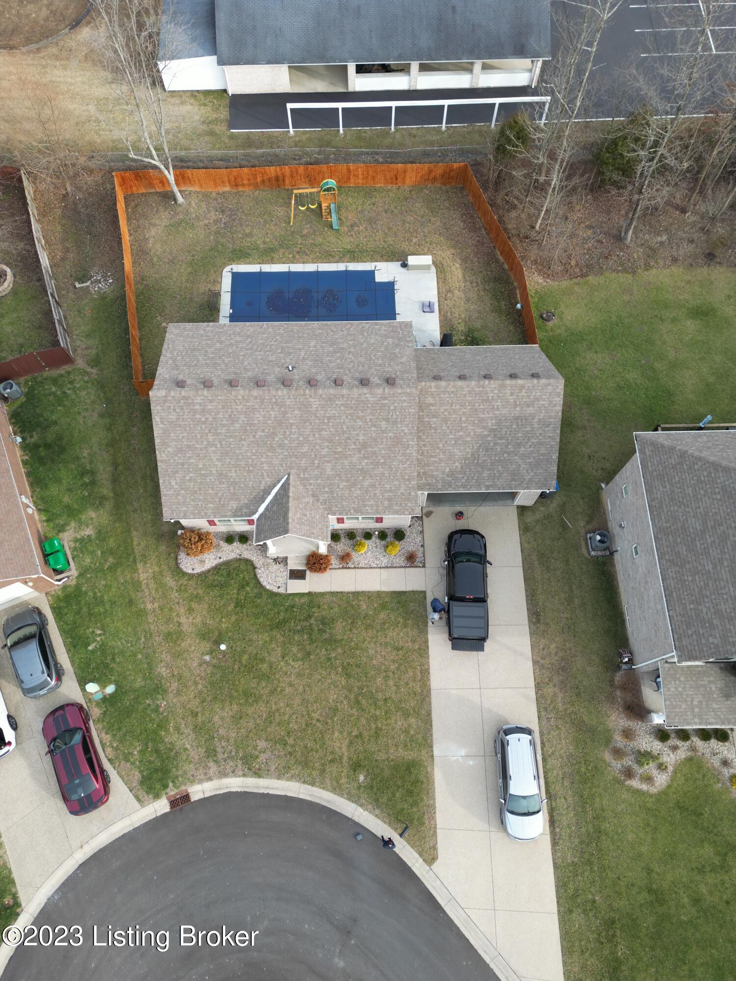 1415 Parkridge Pkwy