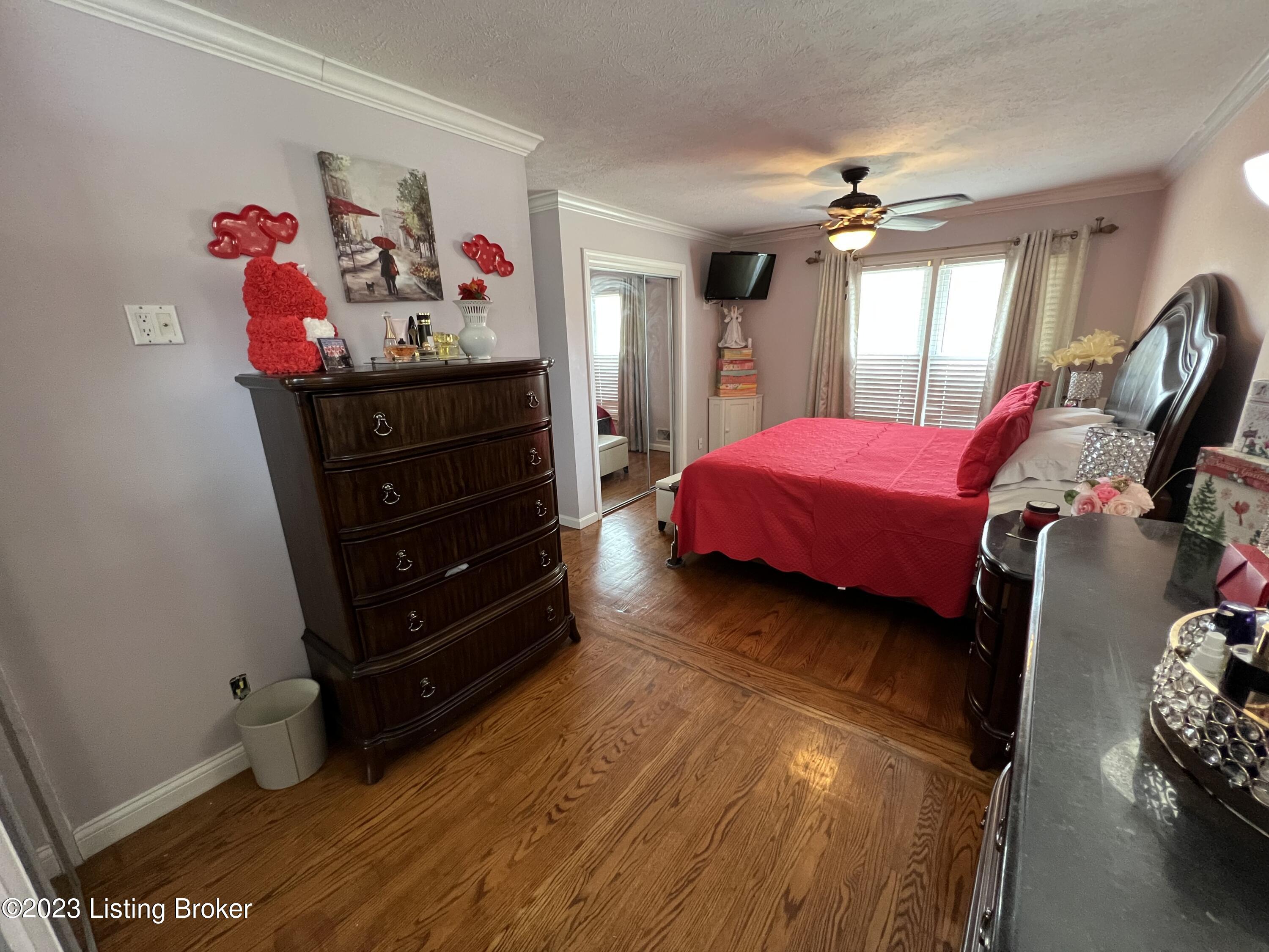 7015 Shepherdsville Rd