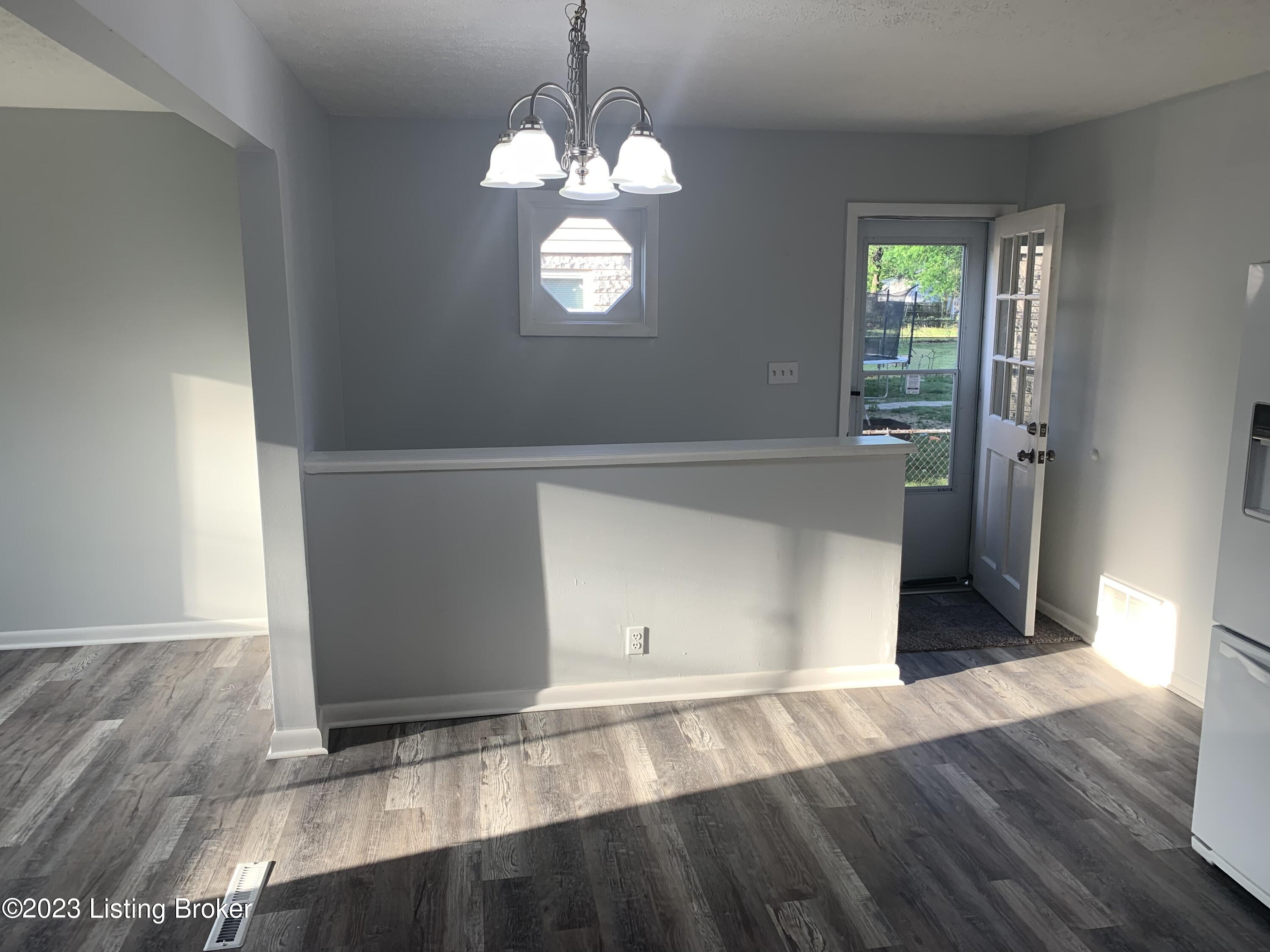 9713 Polaris Dr