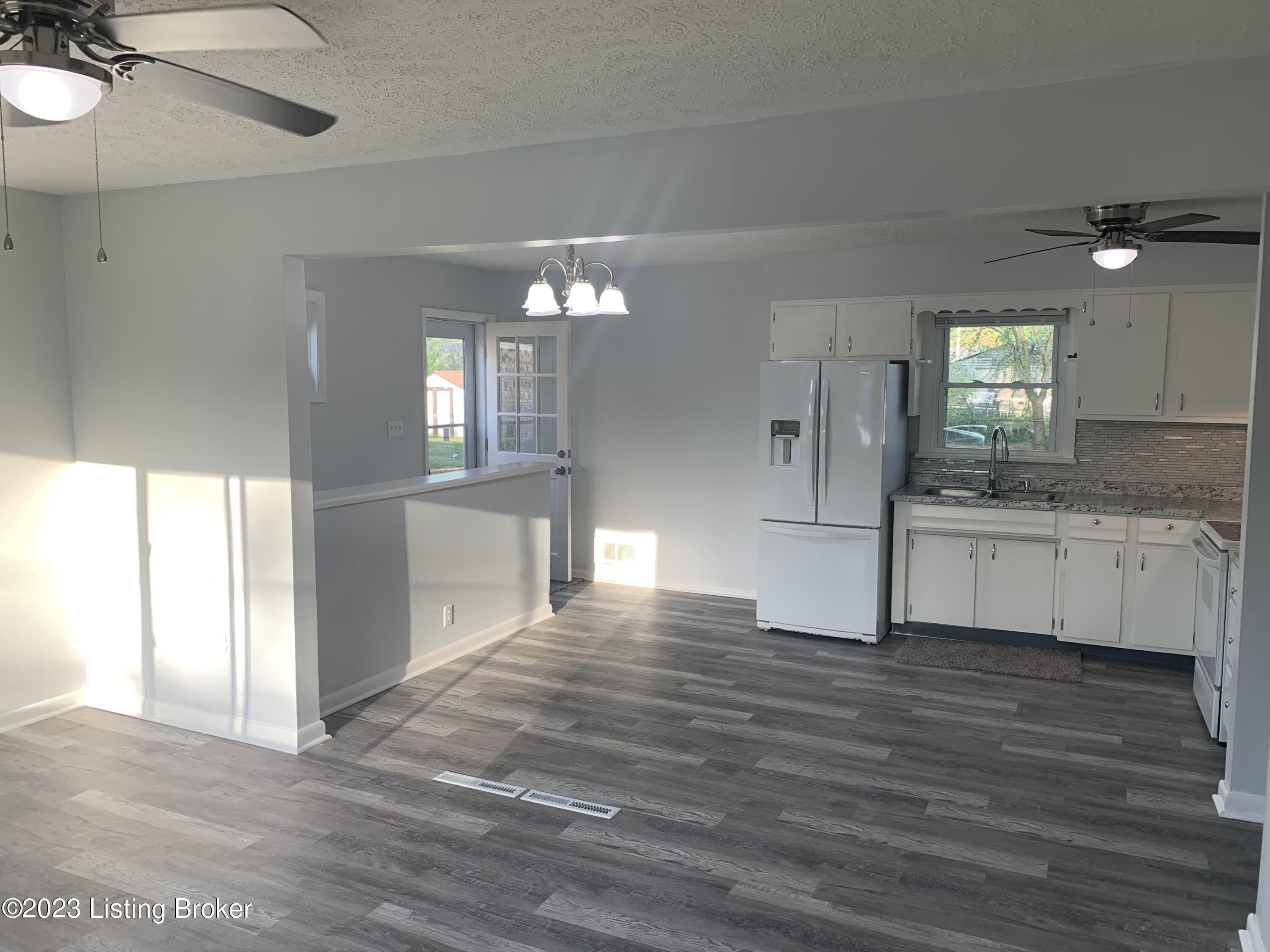 9713 Polaris Dr