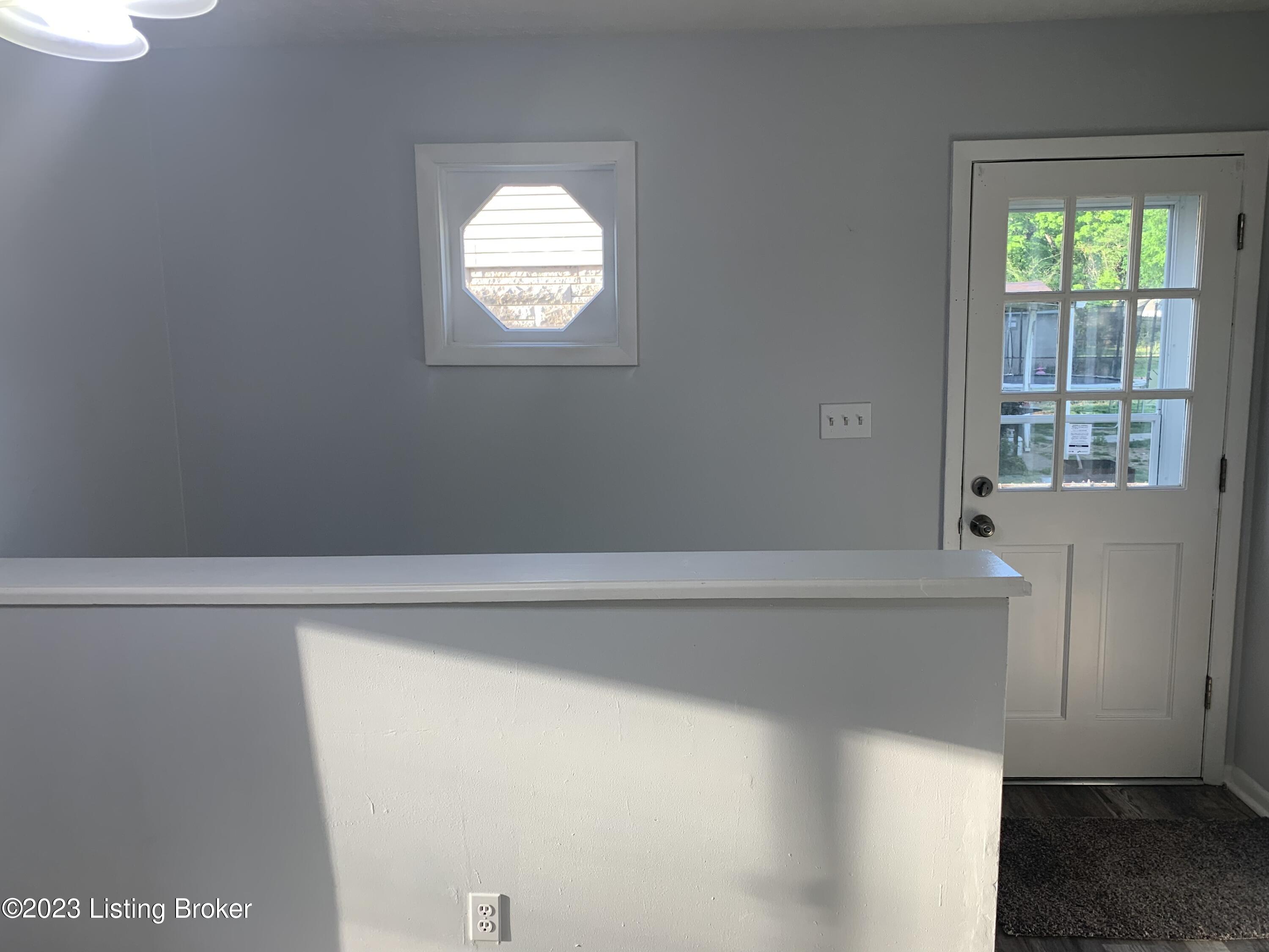 9713 Polaris Dr