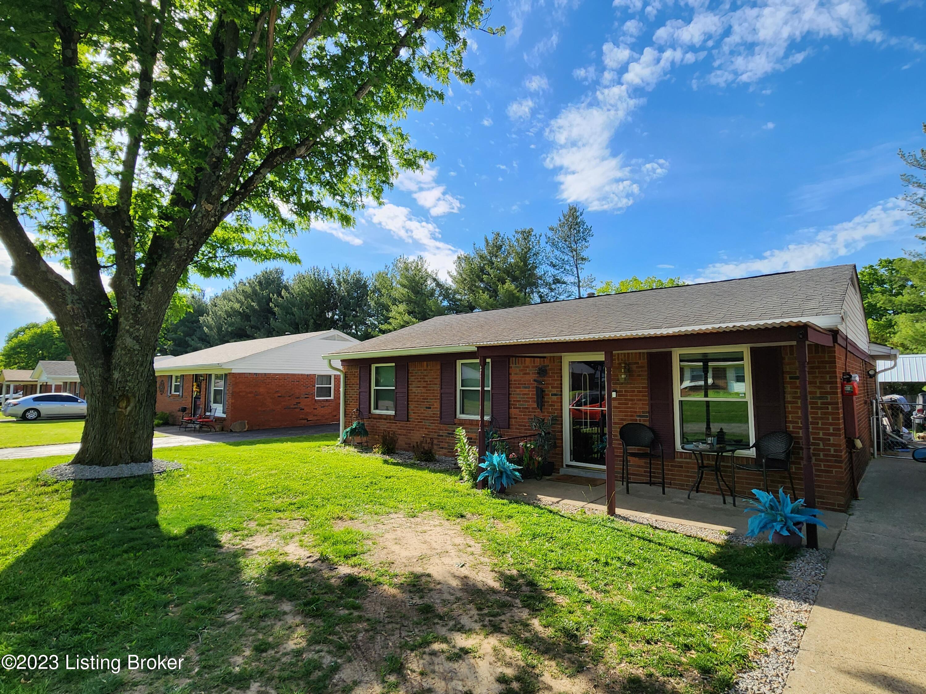 280 E Blue Jay Rd