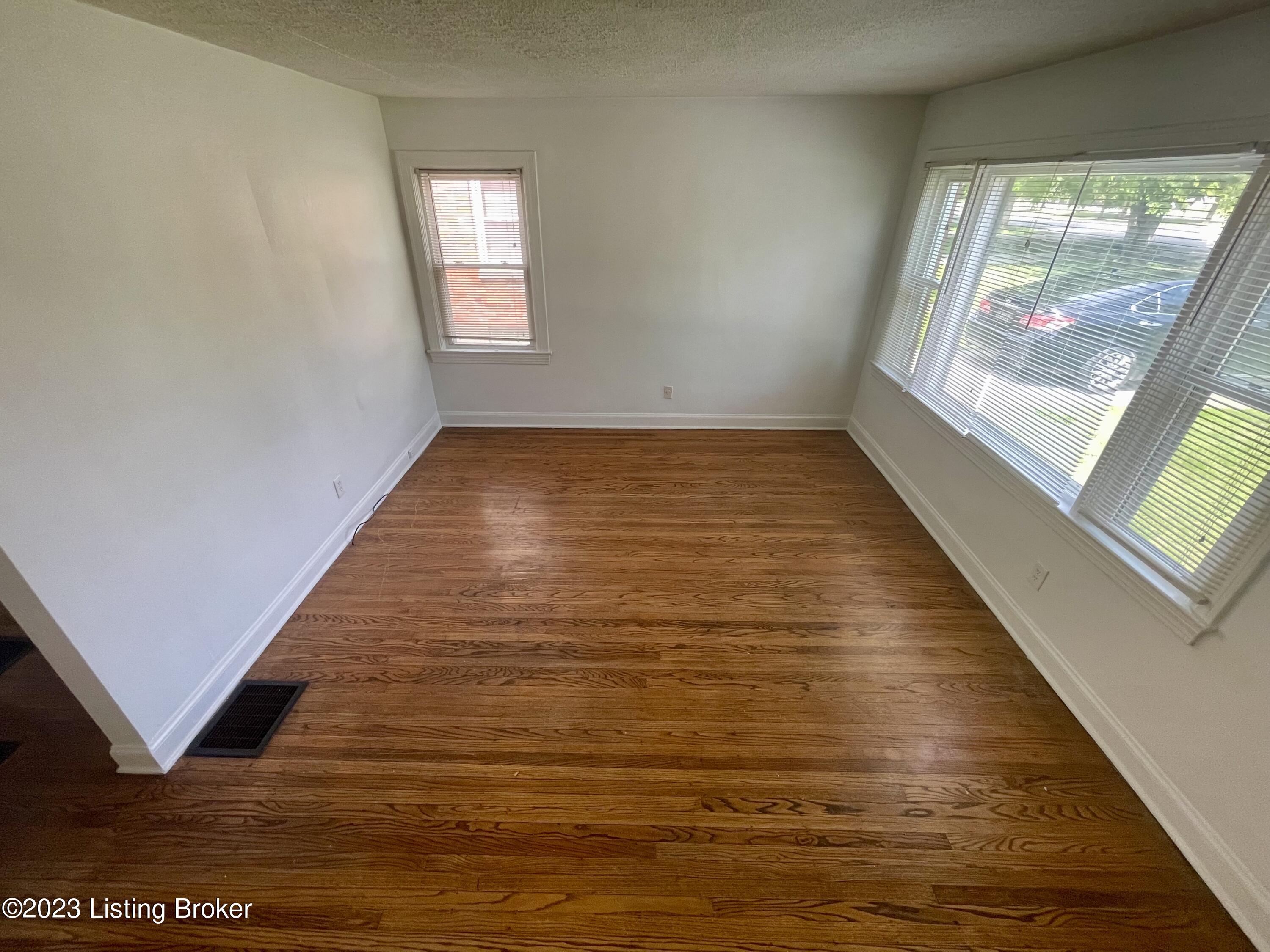 3514 Algonquin Pkwy