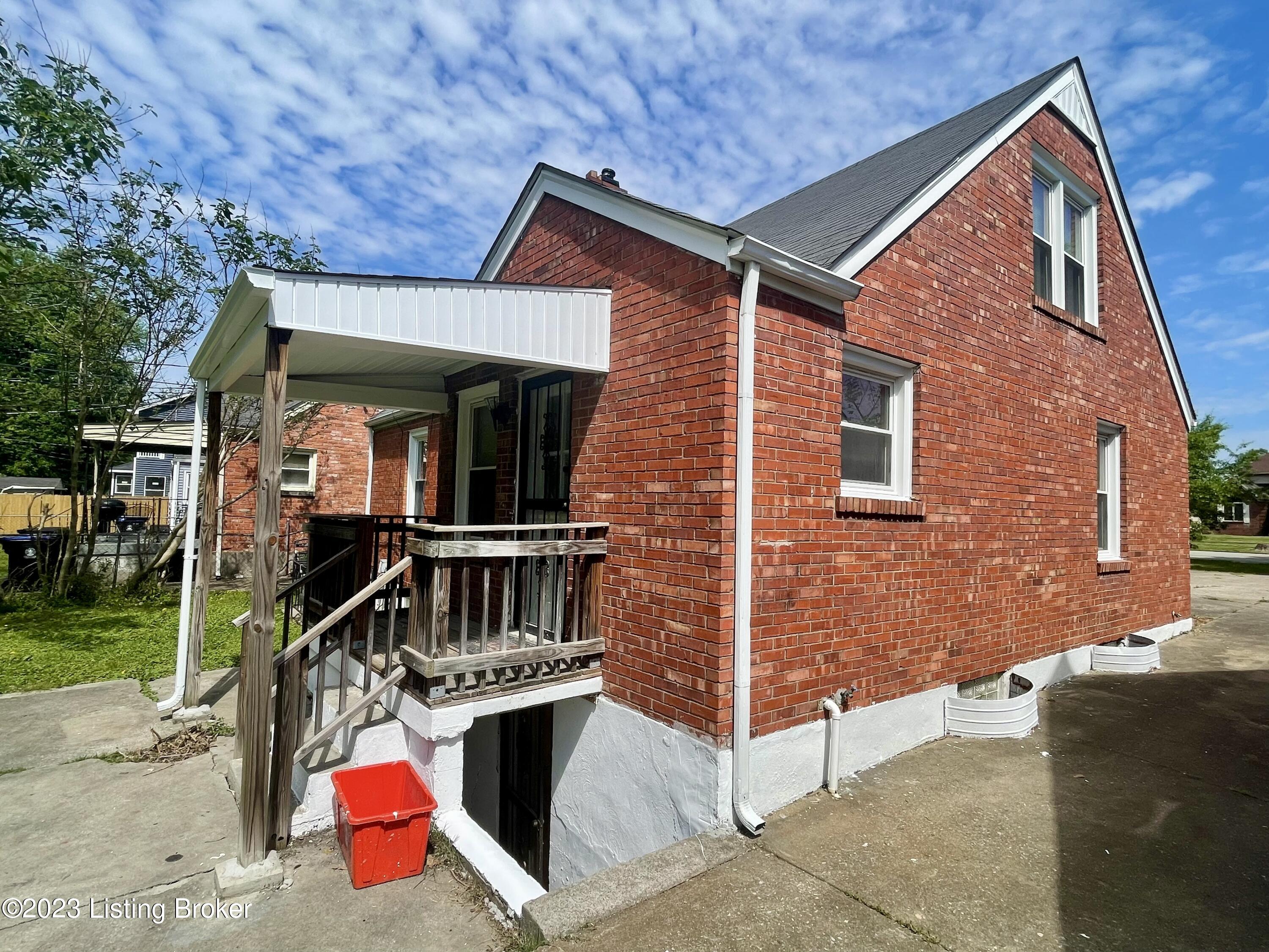 3514 Algonquin Pkwy