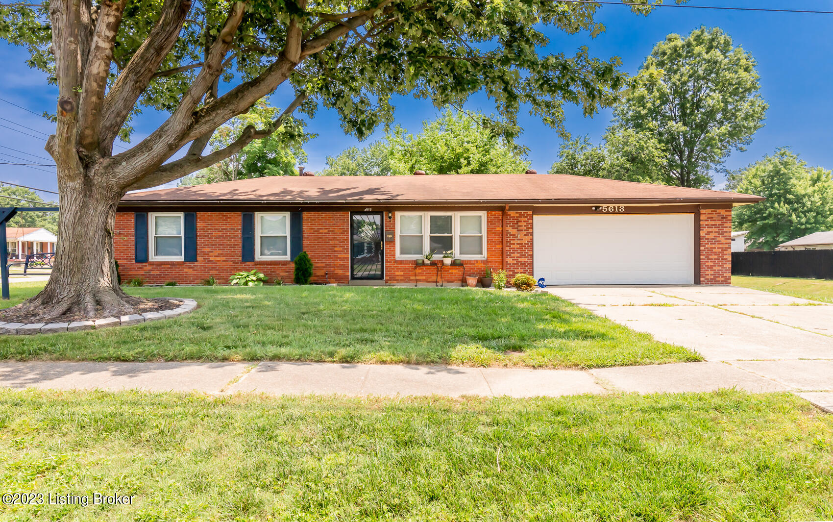 5613 Elmer Ln