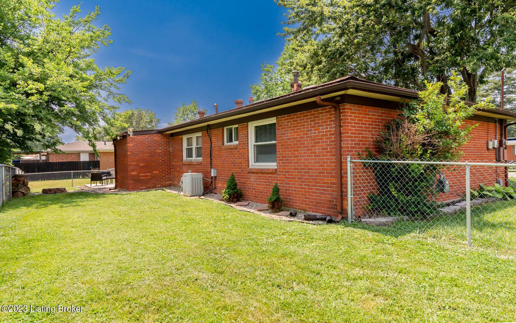 5613 Elmer Ln