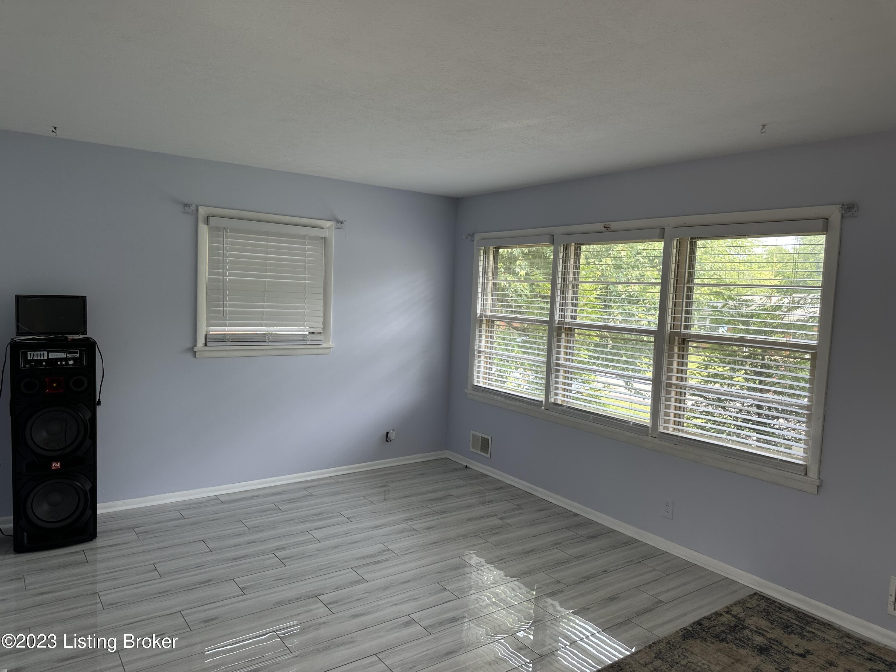 5918 Bluestone Rd