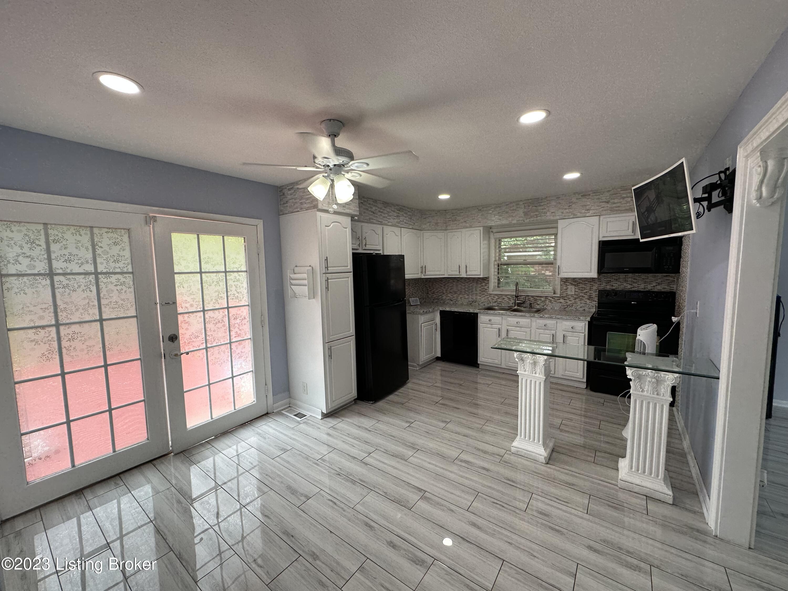 5918 Bluestone Rd