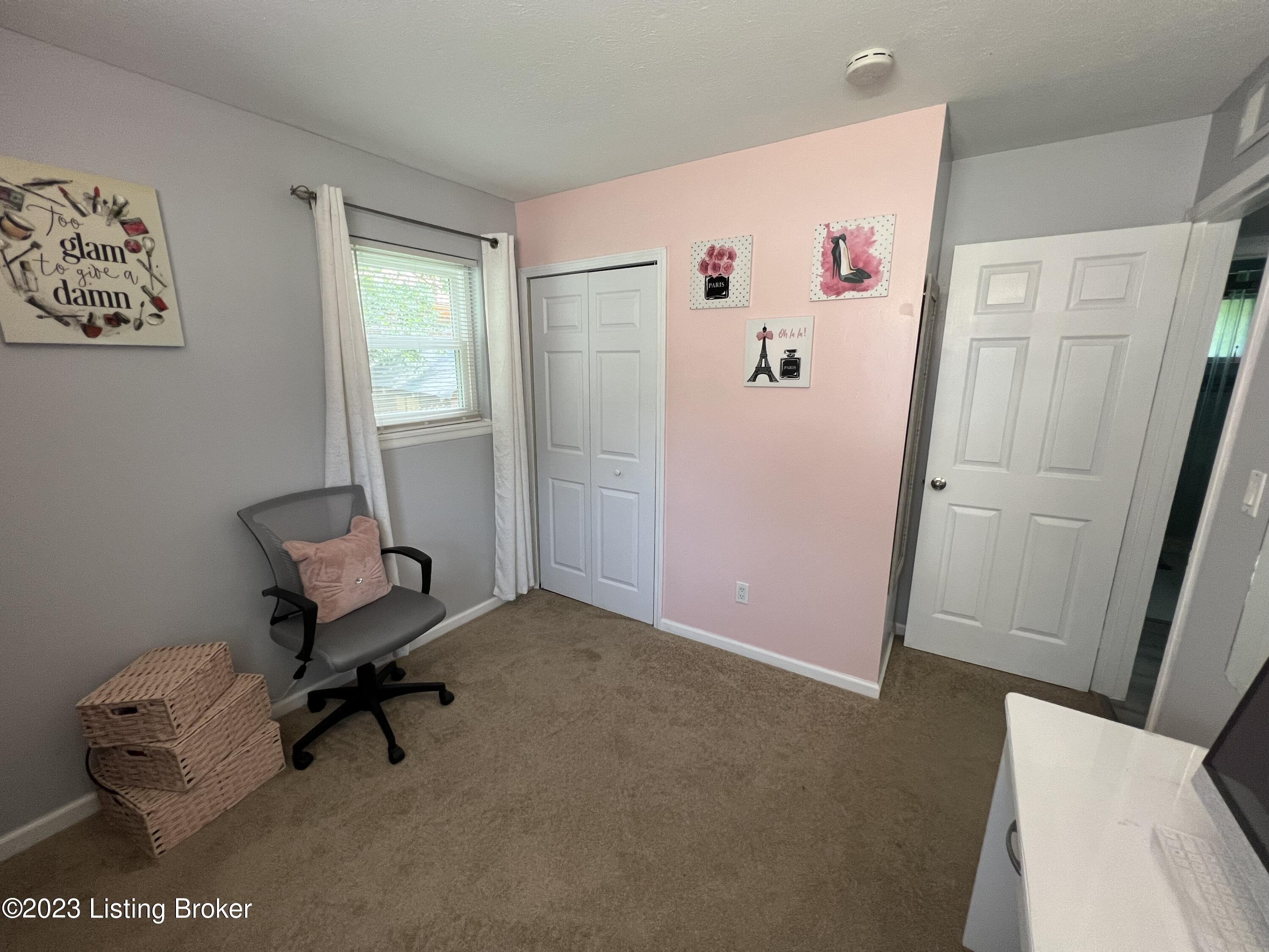 7803 Rochelle Rd