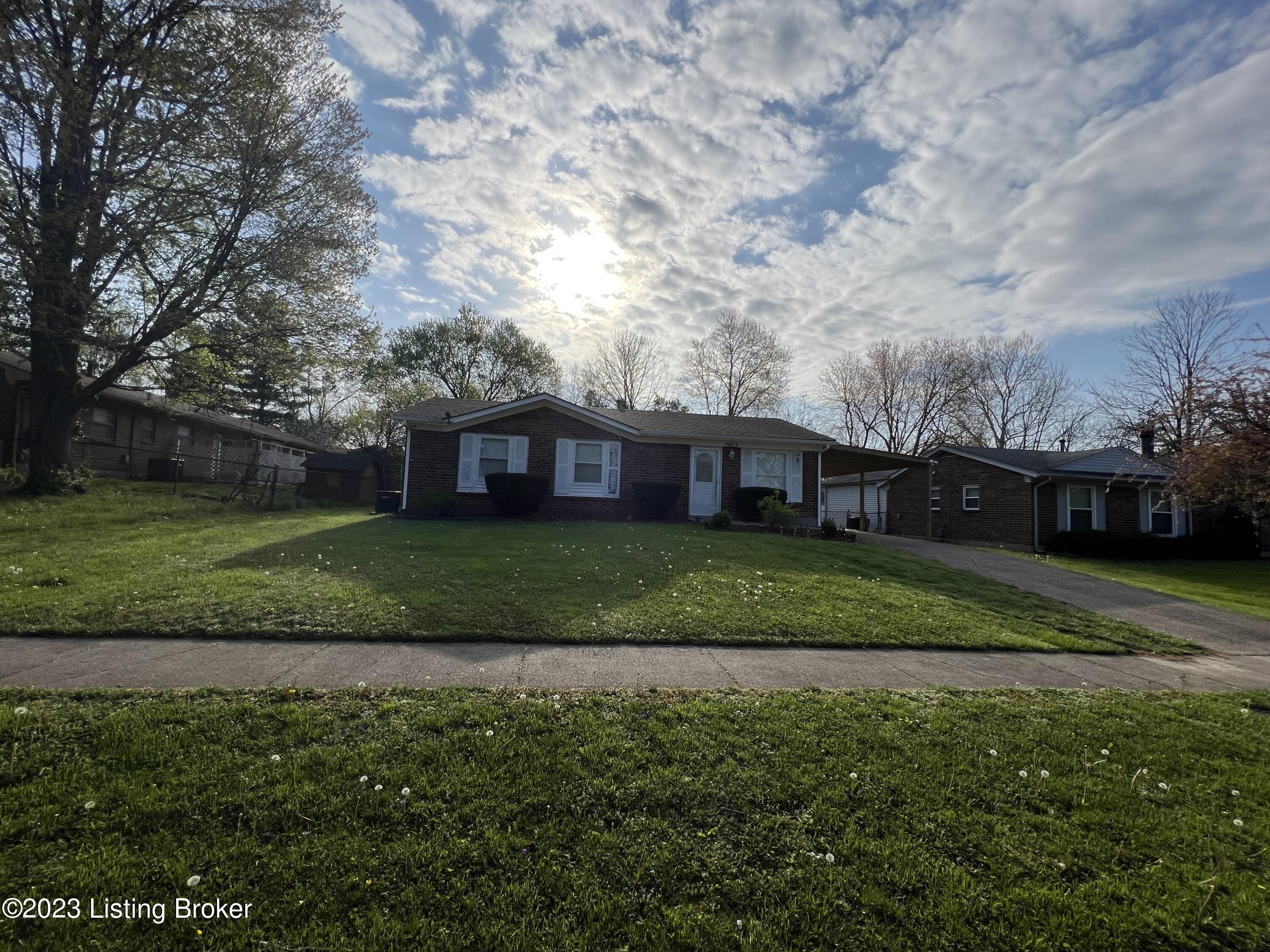 7803 Rochelle Rd